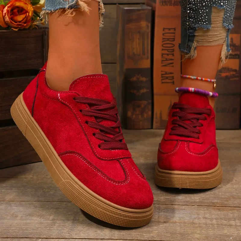 Damskie buty sportowe tenis bieganie płótno Casual kosz deskorolka wiosna jesień okrągłe Toe czerwone damskie mieszkania boso trampki