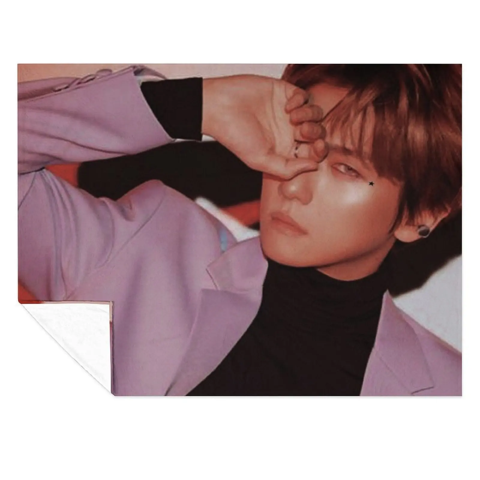 

byun baekhyun (love shot) Throw Blanket Thins Decoratives Bed linens Blankets