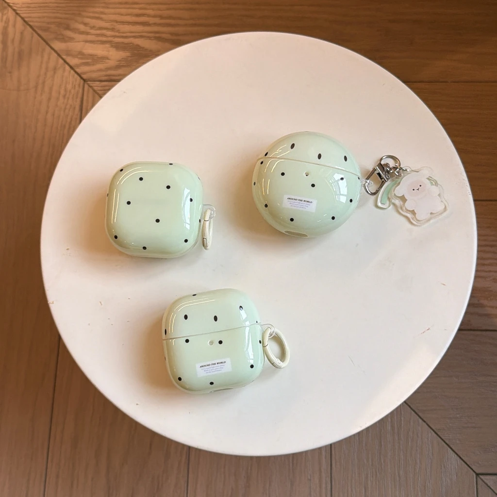 Fresh Simple Green Polka Dot With Lamb Pendant Shock Proof Earphone Cover Case for Samsung Galaxy Buds 3 Pro 2 Pro FE Live