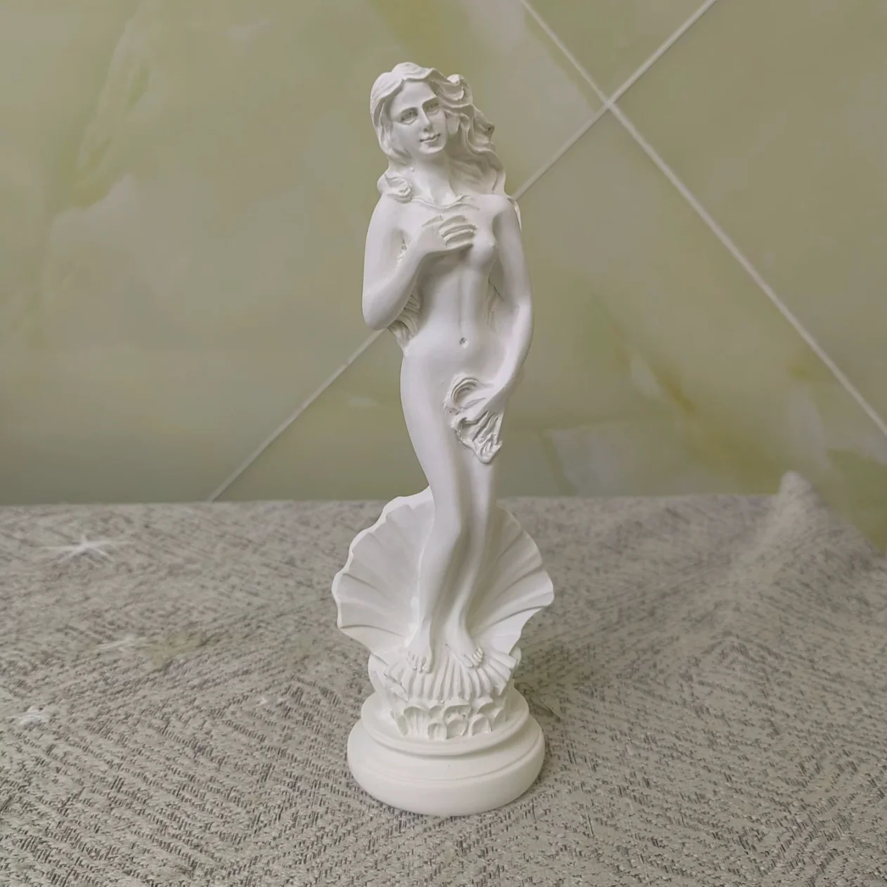 Venus Aphrodite Statue Greek Goddess Resin Sculpture - Classical Mythology Home Decor for Living Room & Study Art Reproduction