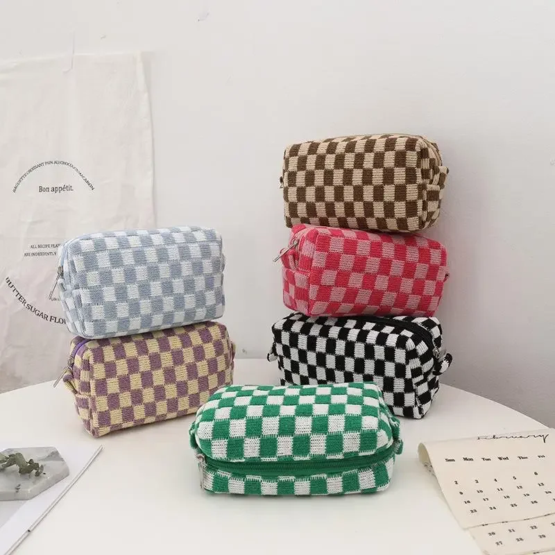 Fashion Plaid Cosmetic Bag Contrast Color Knitting Makeup Bag Brushes Lipsticks Organizer Zipper Toiletry Kit Stationery Case