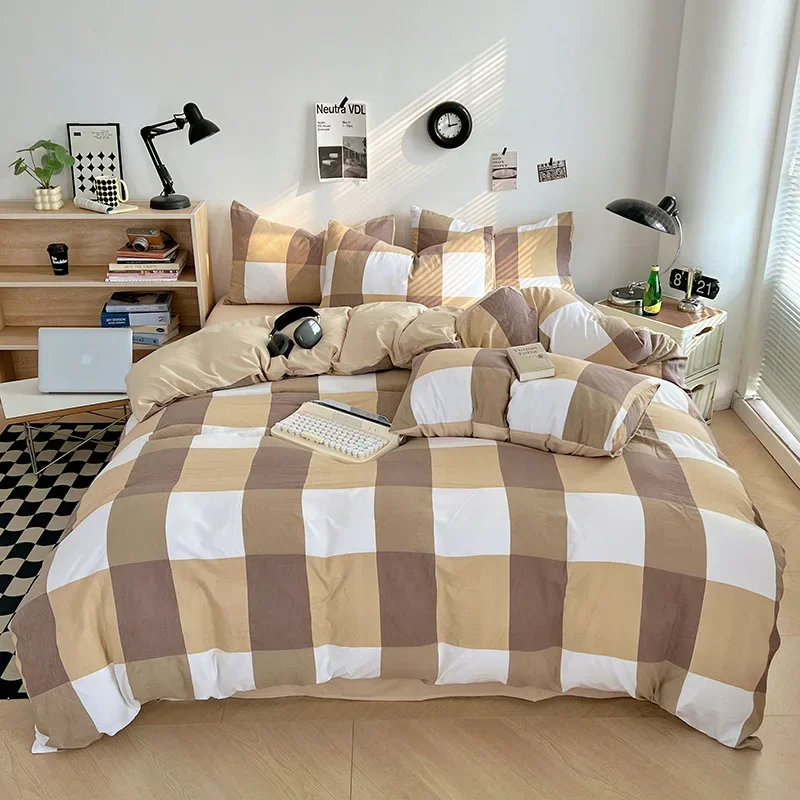 

2025 new small fresh washed cotton four-piece four-season universal bedding kit simple and fashionable small stripes
