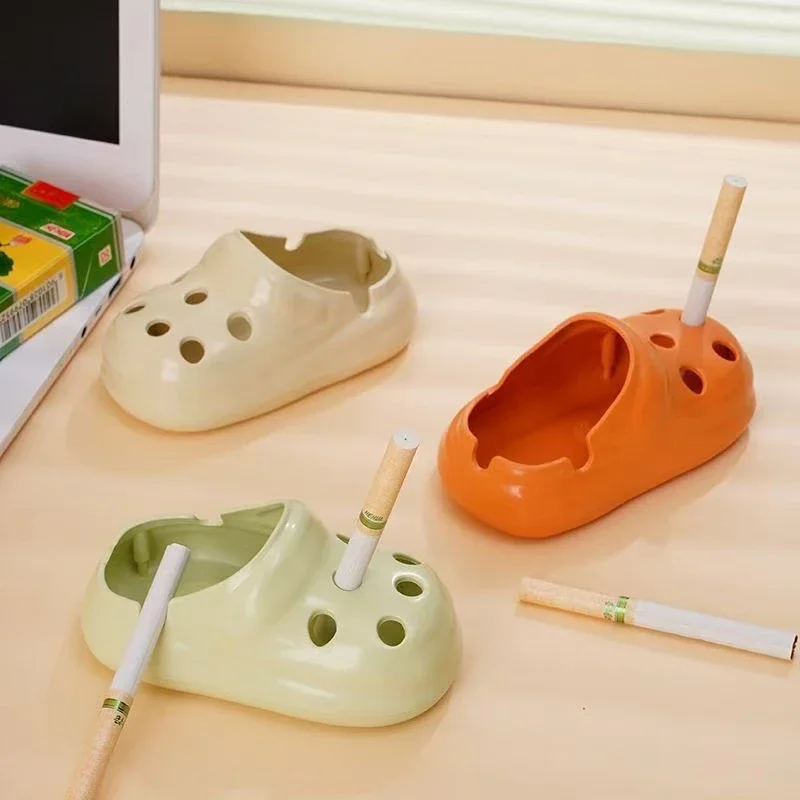 Personalized Shoe-shaped Ashtrays, Desktop Shoe-shaped Ashtrays, Anti-scattering Design，Trendy Home Decoration