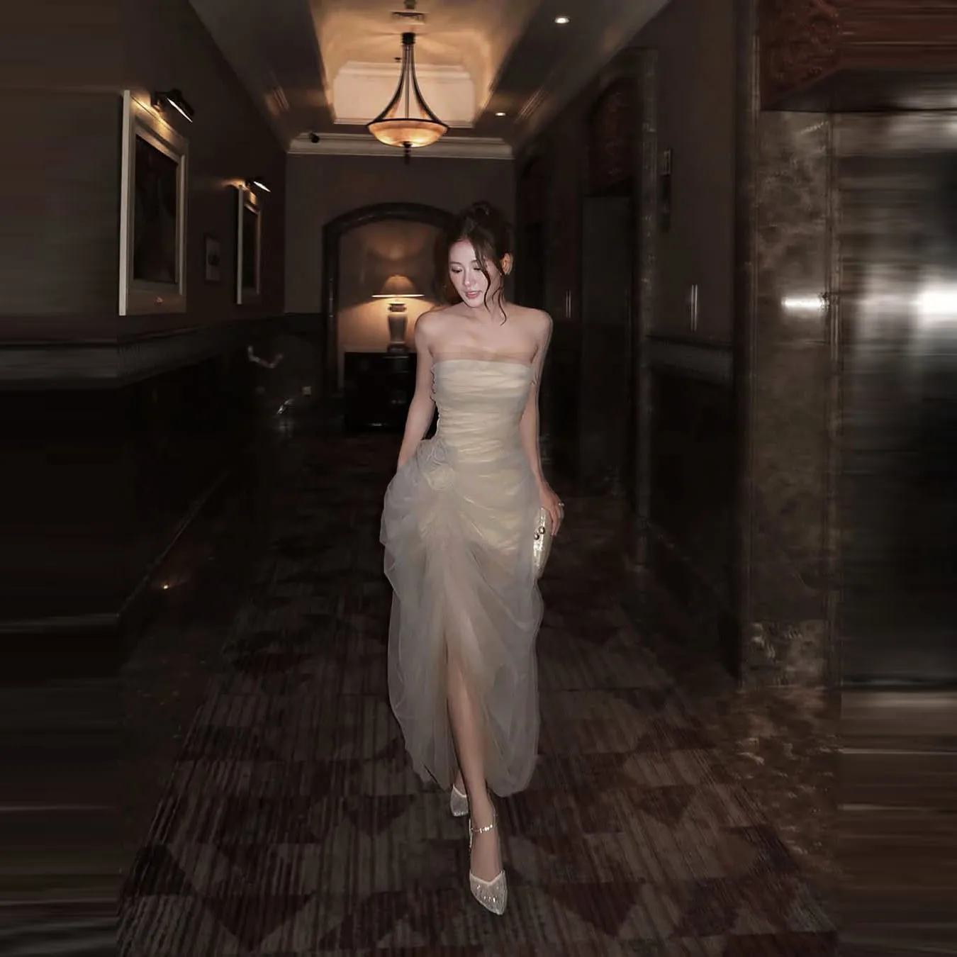 Elegant Tulle Strap… - image