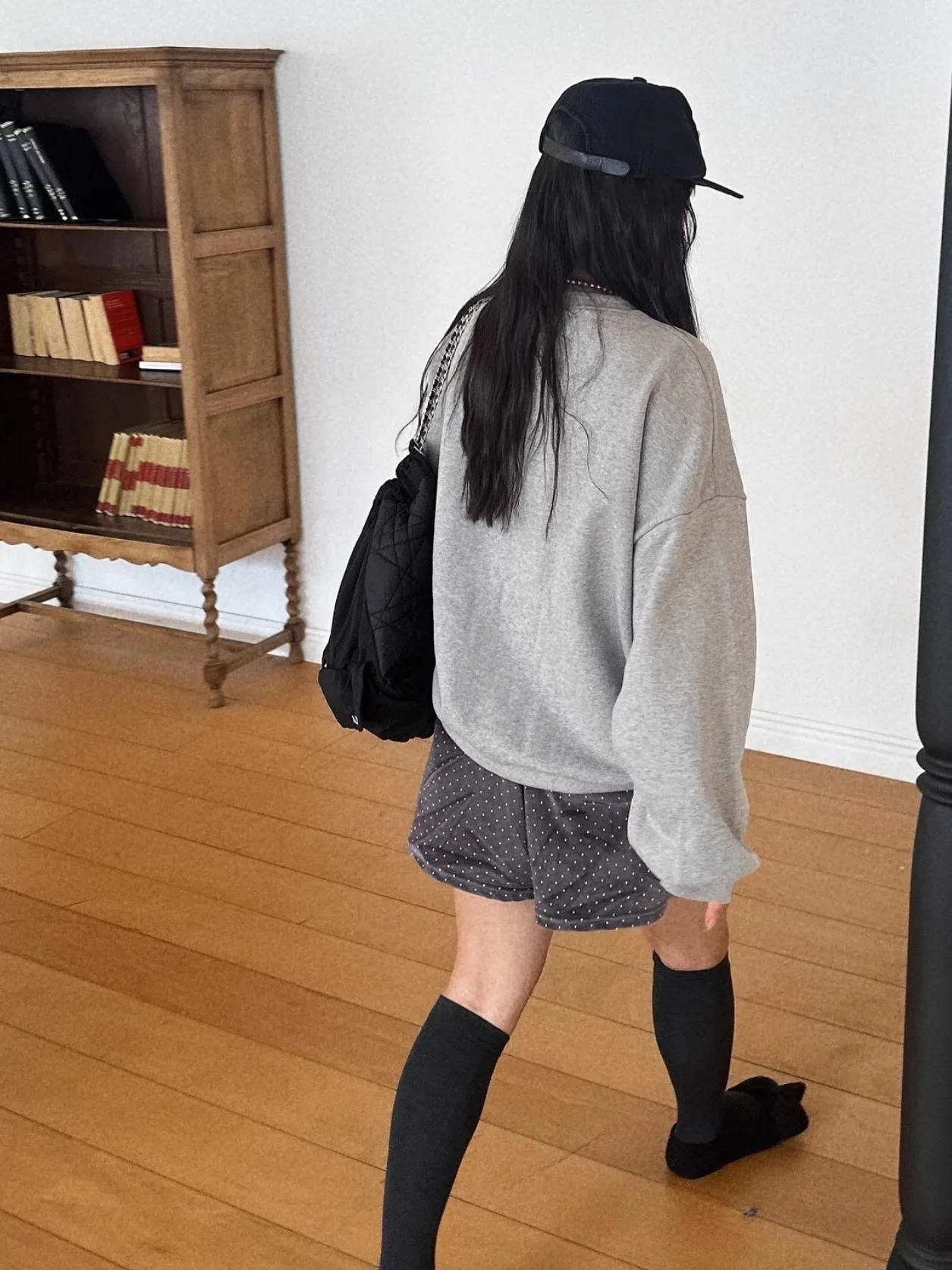 เสื้อฮู้ดผู้หญิงสไตล์เกาหลี แขนยาว คอกลม พิมพ์ลายรถสไตล์อเมริกันย้อนยุค สวมใส่สบาย