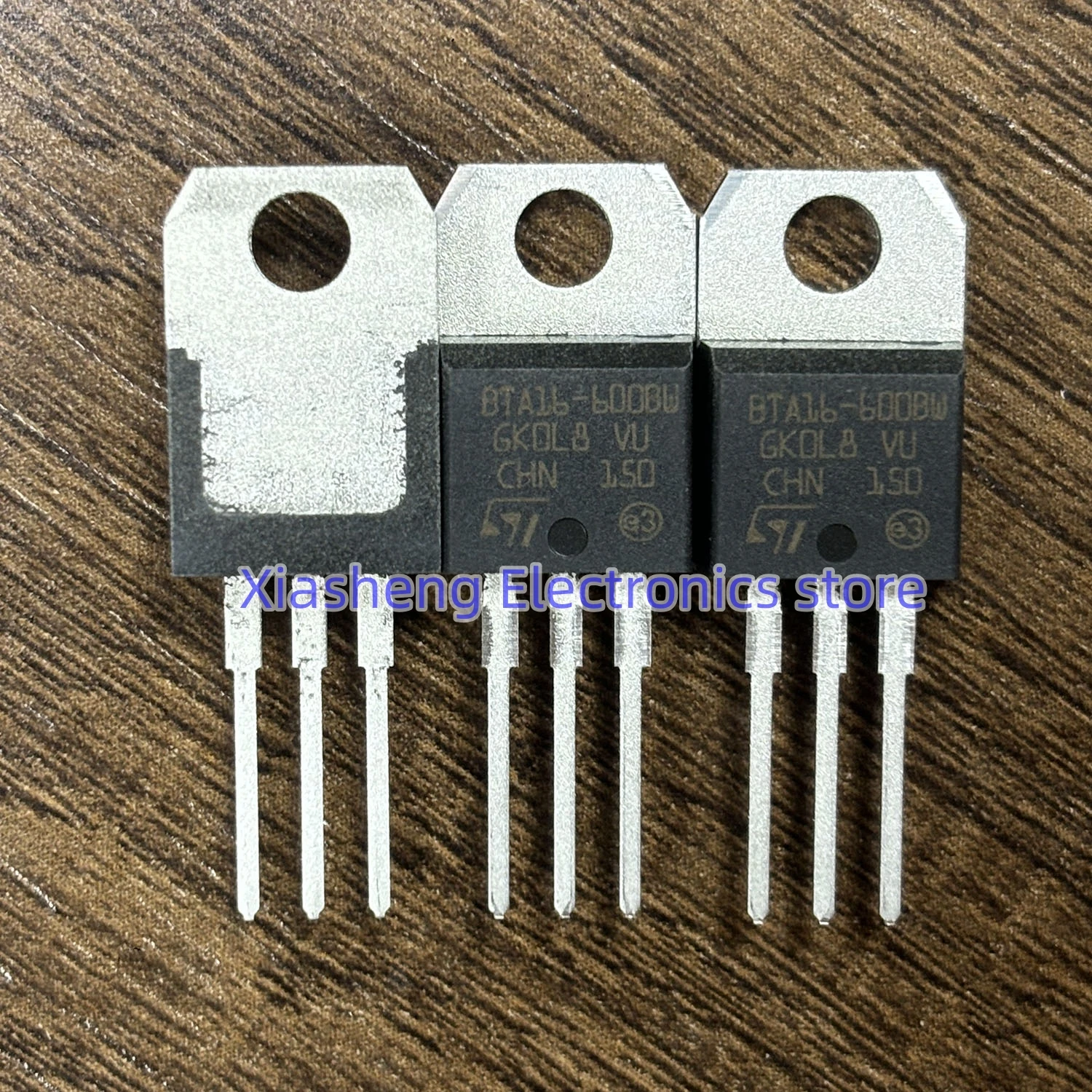 New Original 10Pcs BTA16-600BW TO-220 16A 600V Triac In Stock Electronic Components Good Quality