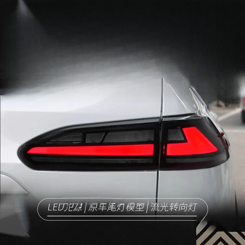 

Suitable for Fenglanda Corolla RAV4 2022 Tail Assembly Modified LED Driving Flowing Turn Signal Light