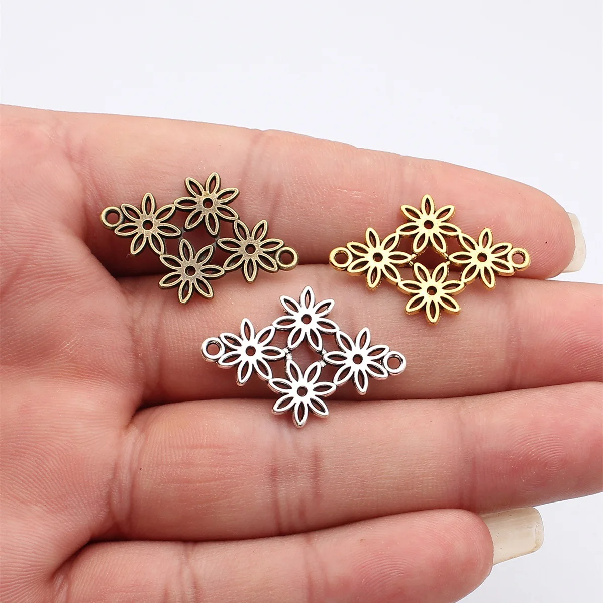 Wholesale Floral Slice Flat Jewelry Connectors For Handmade Craft Jewelry Making Women DIY Gift Supplies