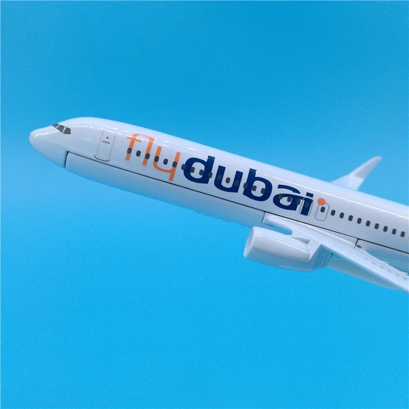 16cm Boeing B737-800 FLY DUBAI airlines airplane model toys aircraft diecast plastic alloy plane gifts for Xmas Birthday Gift