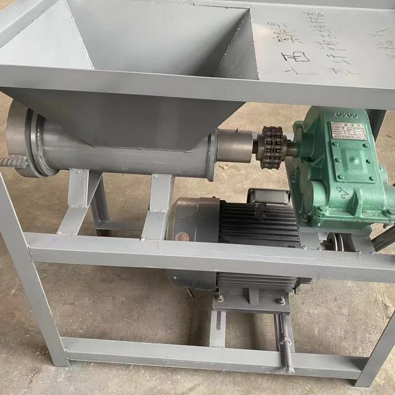 Factory Price High Speed Coarse Crusher Feed Pulverizer Pig Cow Bone Crushing Breaking Machine Bone Shredder Equipment