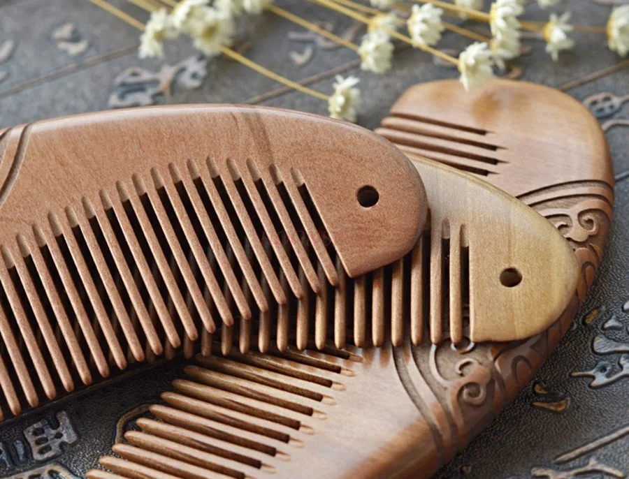 مشط رائع من خشب الخوخ المنحوت على الوجهين مقاس 14 سم، حقيبة تدليك محمولة لتصفيف الشعر