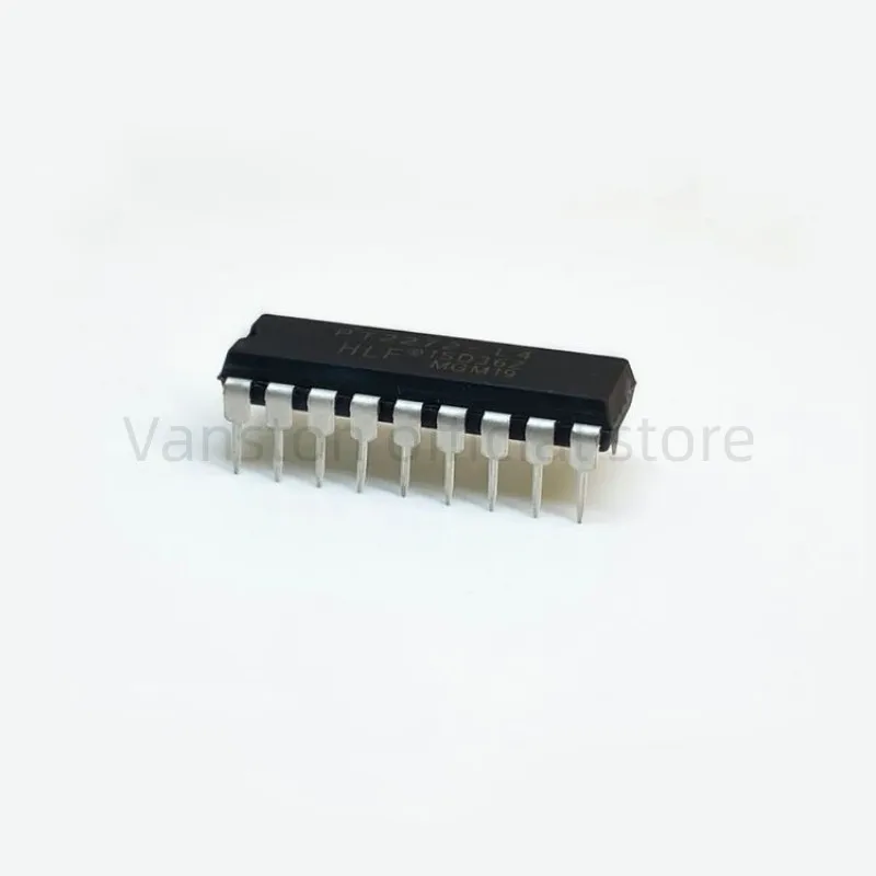 10pcs PT2272-L4 DIP-18 Brand New Domestic Wireless Remote Control Codec IC PT2272