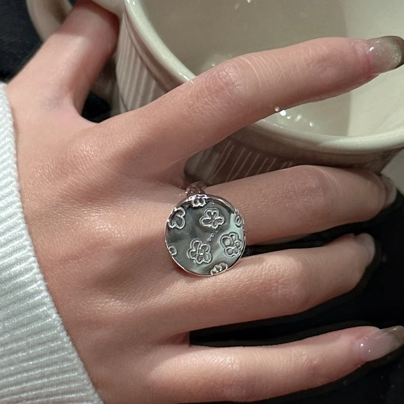 

New Creative Round Disc Small Flower 925 Sterling Silver Temperament Popular Opening Rings TYB594