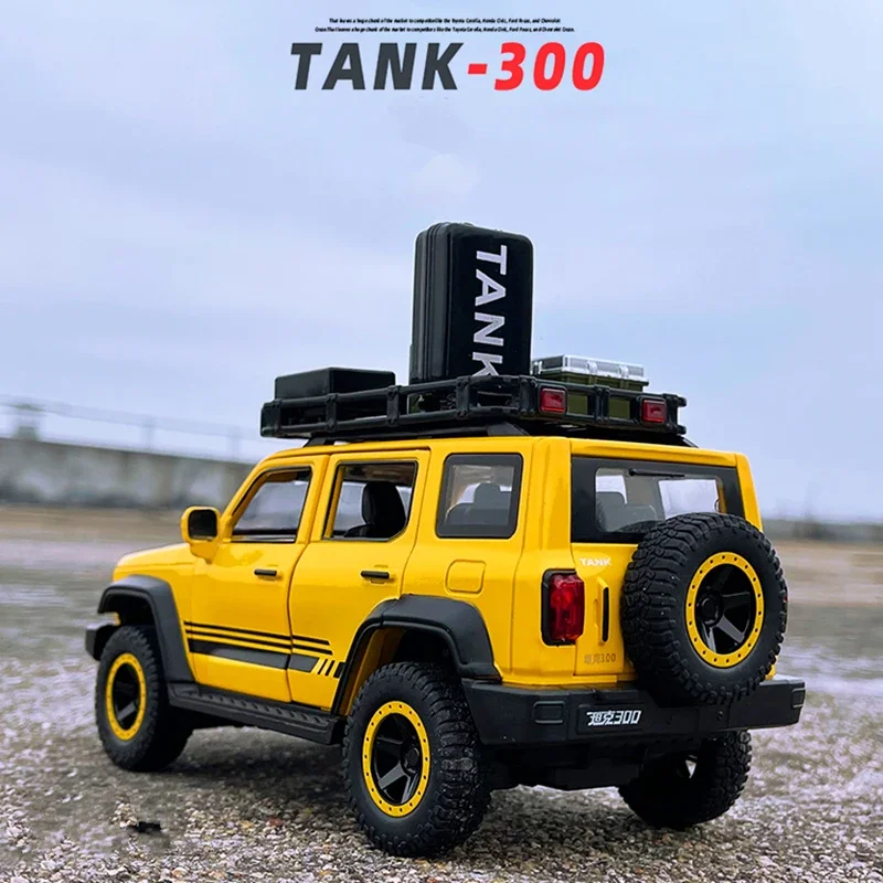 Off-Road Version 1:24 Tank 300 Jeeps Car Alloy Car Model Diecast Metal Toy Off-road Vehicles Car Model Sound and Light Kids Gift