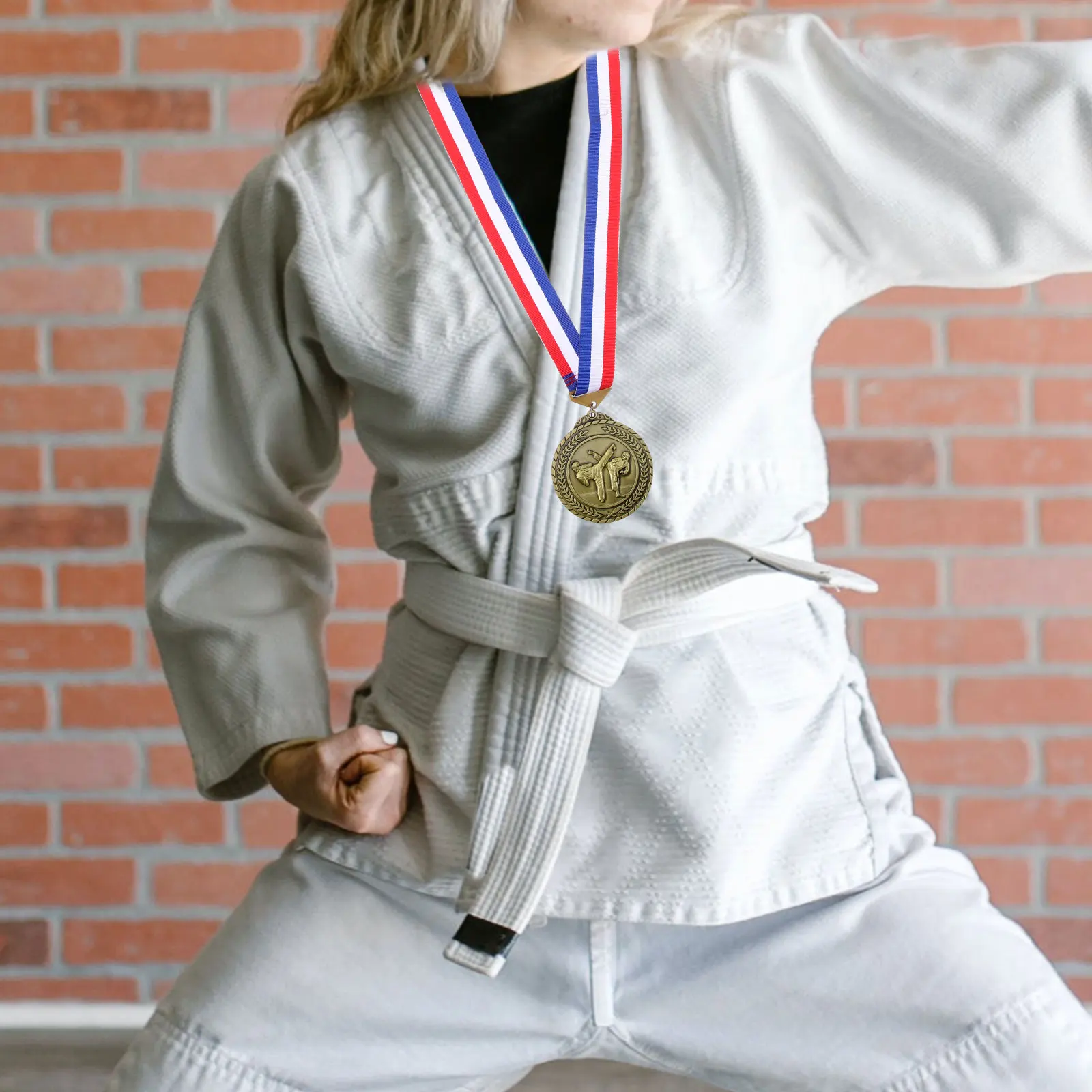 

Taekwondo Medals Metal Awards Zinc Alloy Hanging Competition Race Reusable Decor Medal with Neck Ribbon for Events
