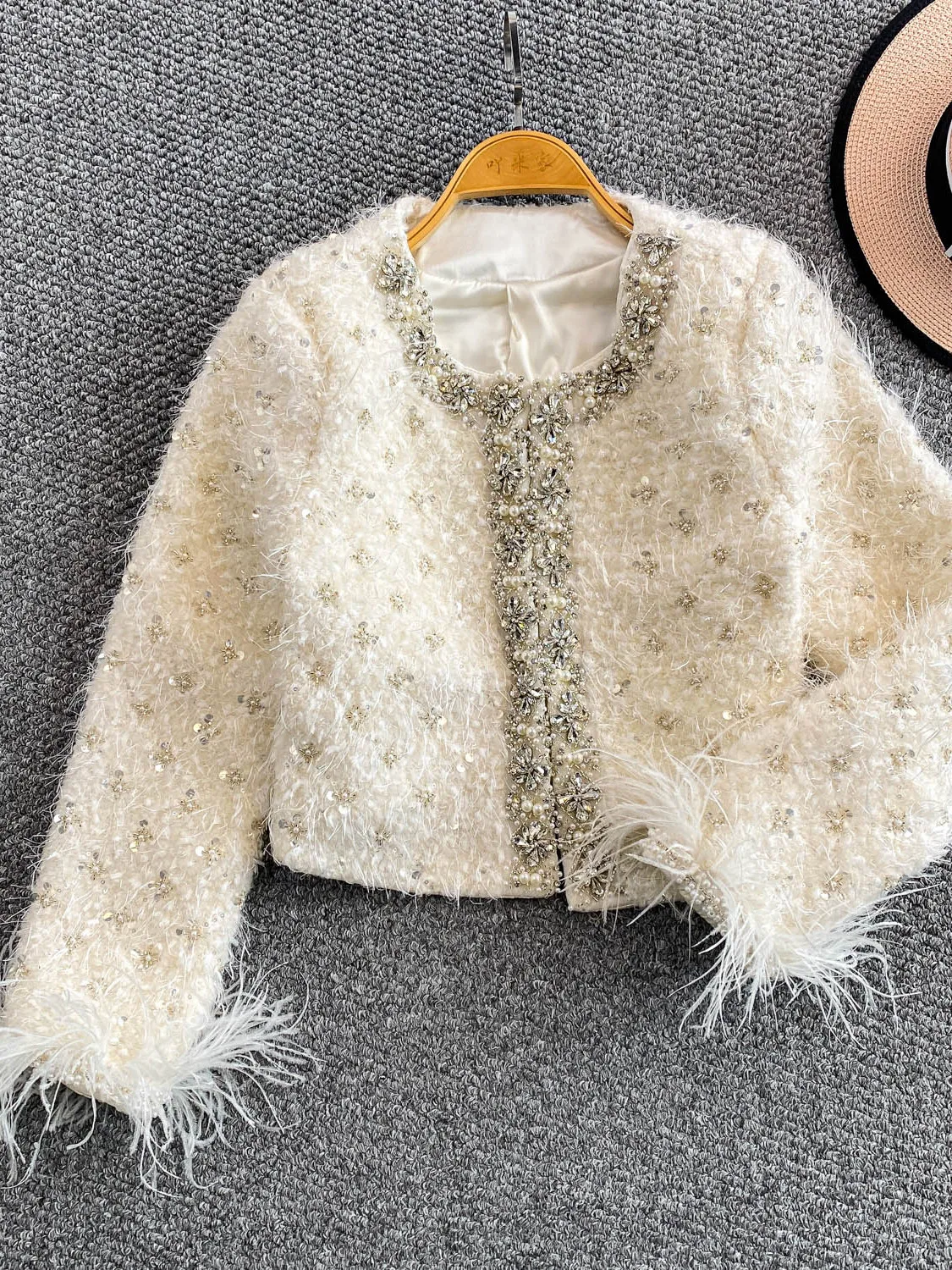 

Ele round Ne Jaet Women's High-End Luxury Embellied with Diamo And Ostrich Feathers ort Sequin Top