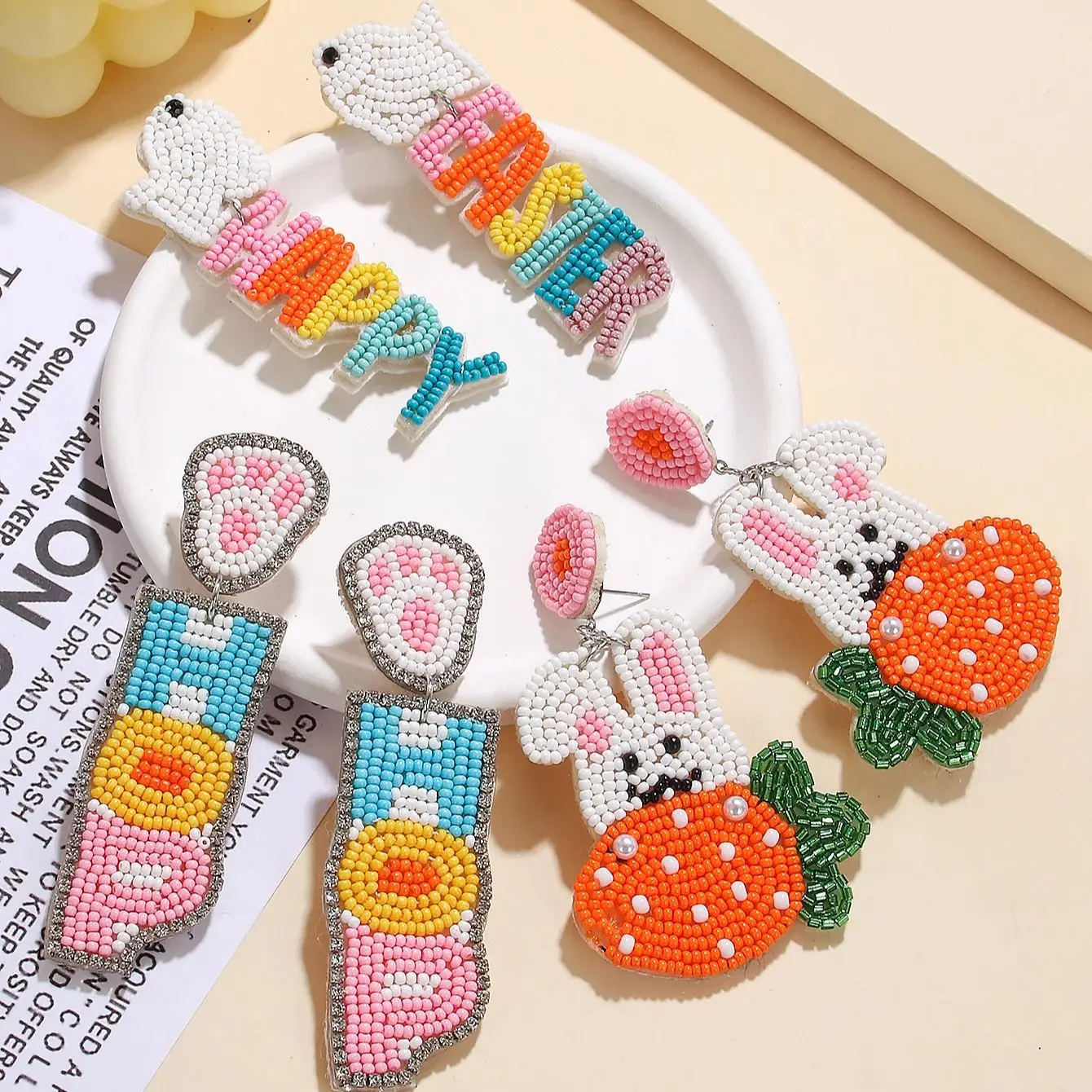 WELBACK 1 Pair of Rabbit Radish HAPPY EASTER Colorful Alphabet Earrings Easter Cat Claw Fashion Rice Drop Earrings