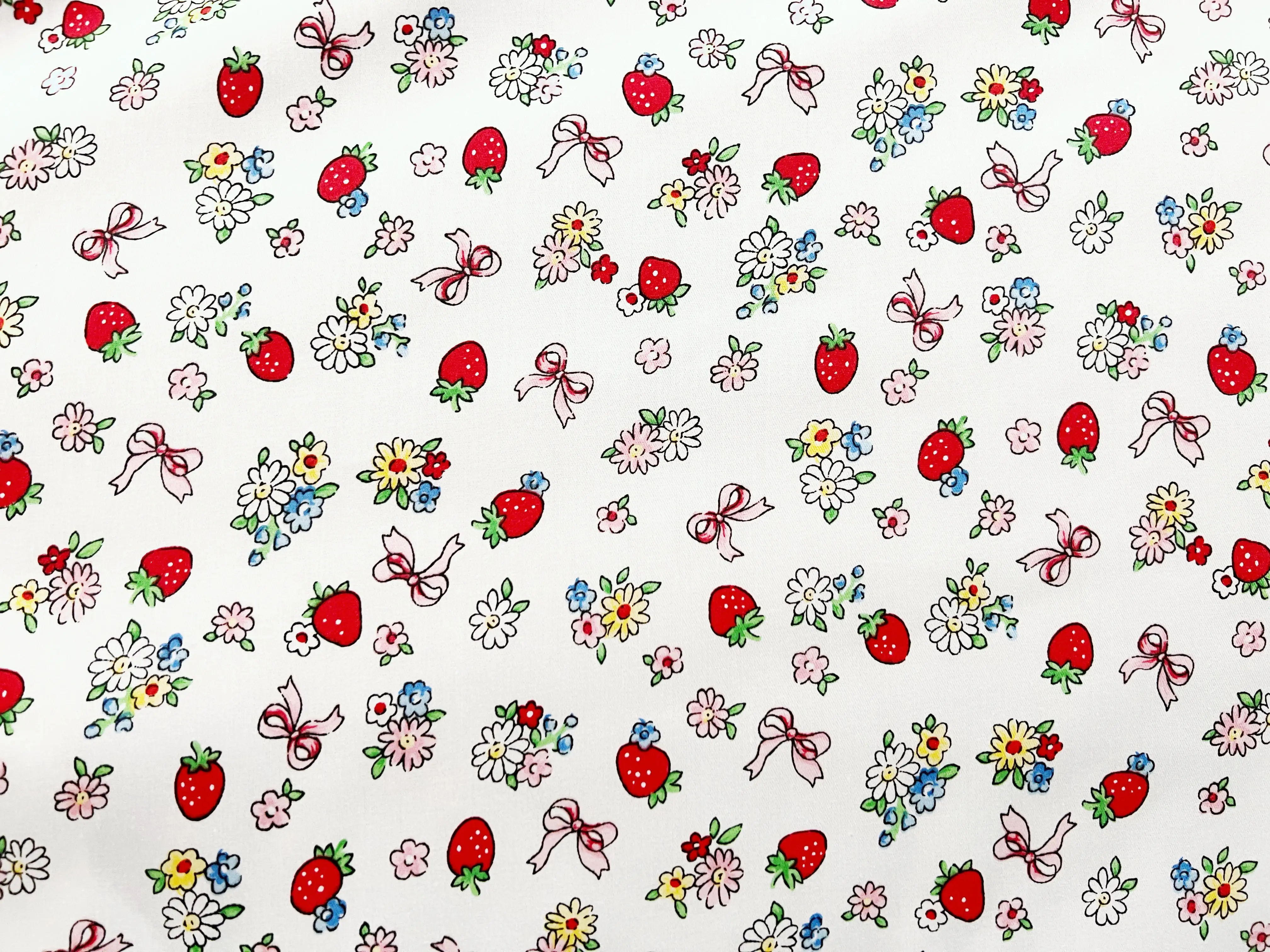 Strawberry Bow Cotton Twill Princess Style Small Flower Fabric Handmade Tablecloth Bedding Decoration