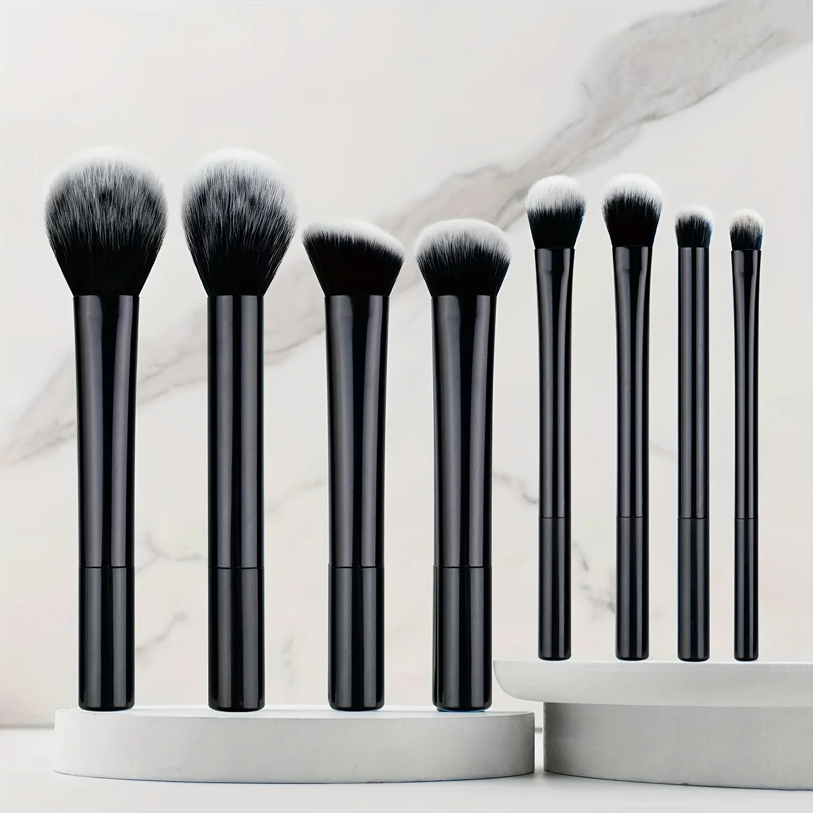 Ensemble de 8 pinceaux de maquillage professionnels faciles à nettoyer - Poils synthétiques doux et de qualité supérieure, sans cruauté, pour fond de teint, blush, fard à paupières