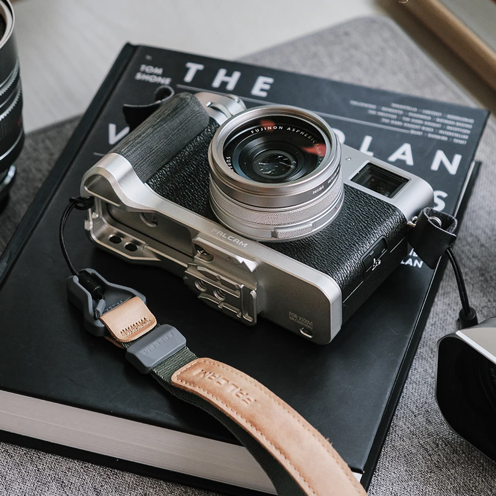 ​Ulanzi FALCAM F22&F38 L-Shape Handle For FUJIFILM X100VI