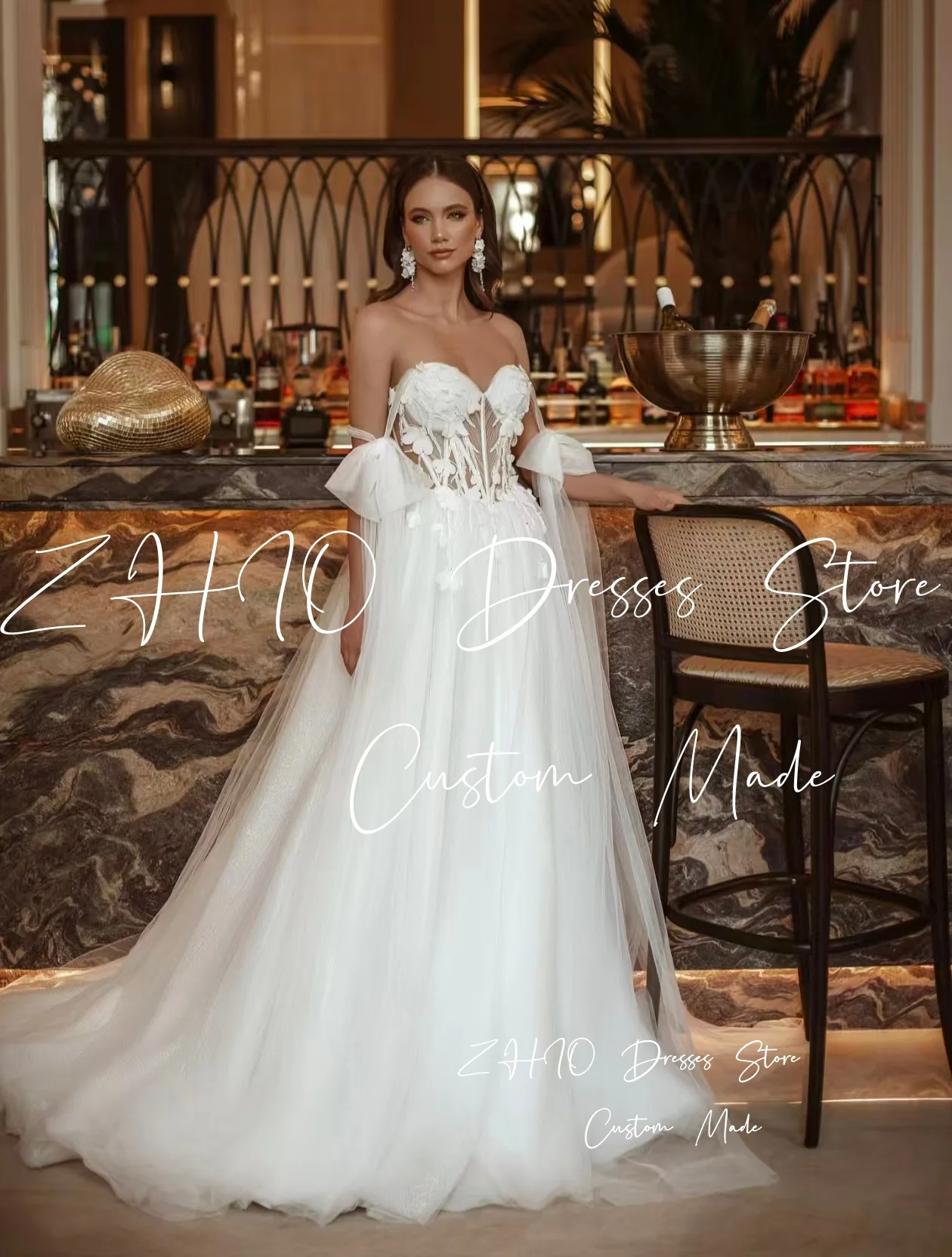 ZHIO Fiori eleganti Abito da sposa Fiocco senza spalline Corsetto Sweep Train Avorio Tulle Abito da sposa Abiti da sposa personalizzati