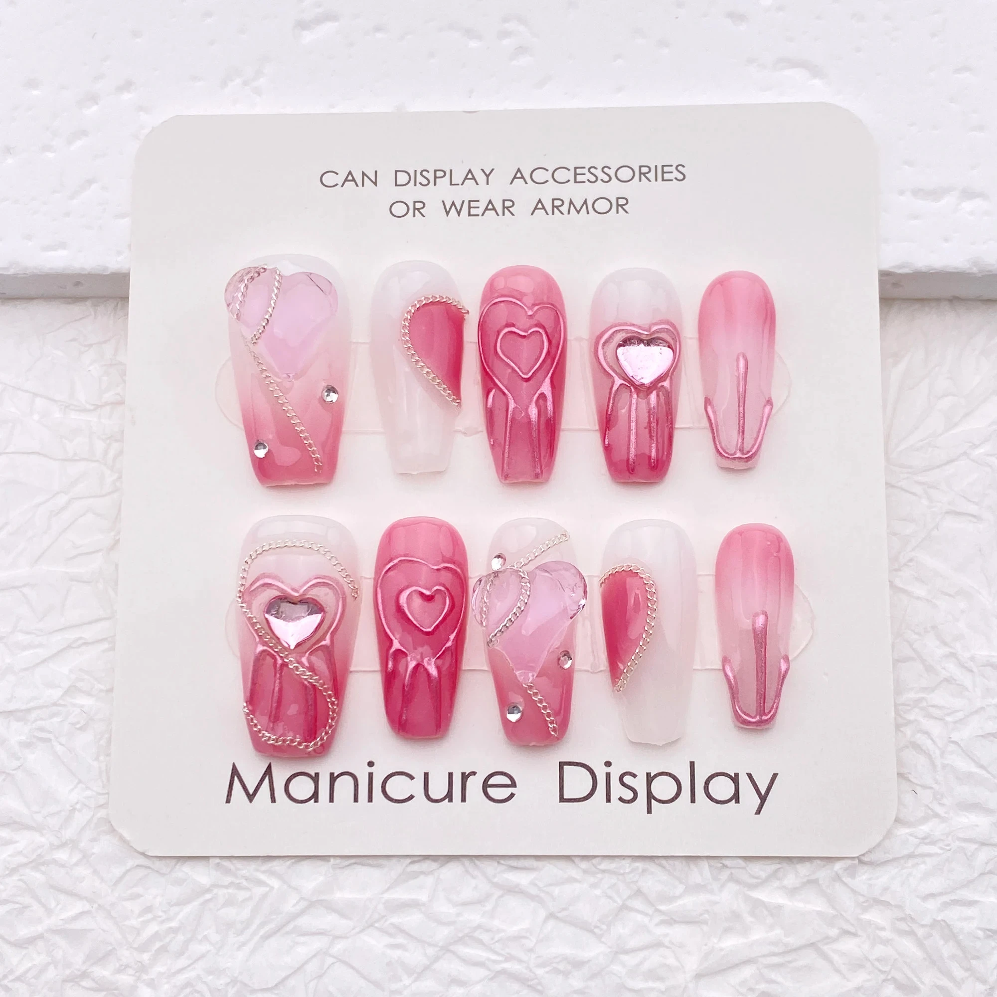 

Fairy sweetheart pink nail art, rhinestone chain party press-on nails, Y2K melted false nail art, reusable high-quality nail art
