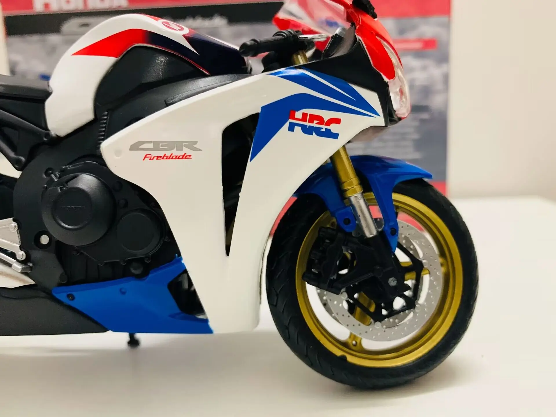 1:12 Scale Die-Cast/Plastic Motorcycle CBR Fireblade HRC Joycity Bike Model Newin Box