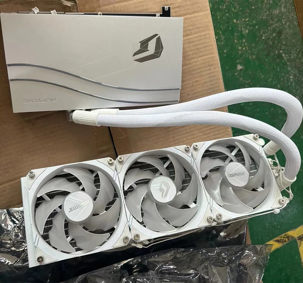 Original Used For Colorful RTX4090 Neptune OC Graphic Card Water-cooled radiator Heatsink Cooling Fan (without PCB board)