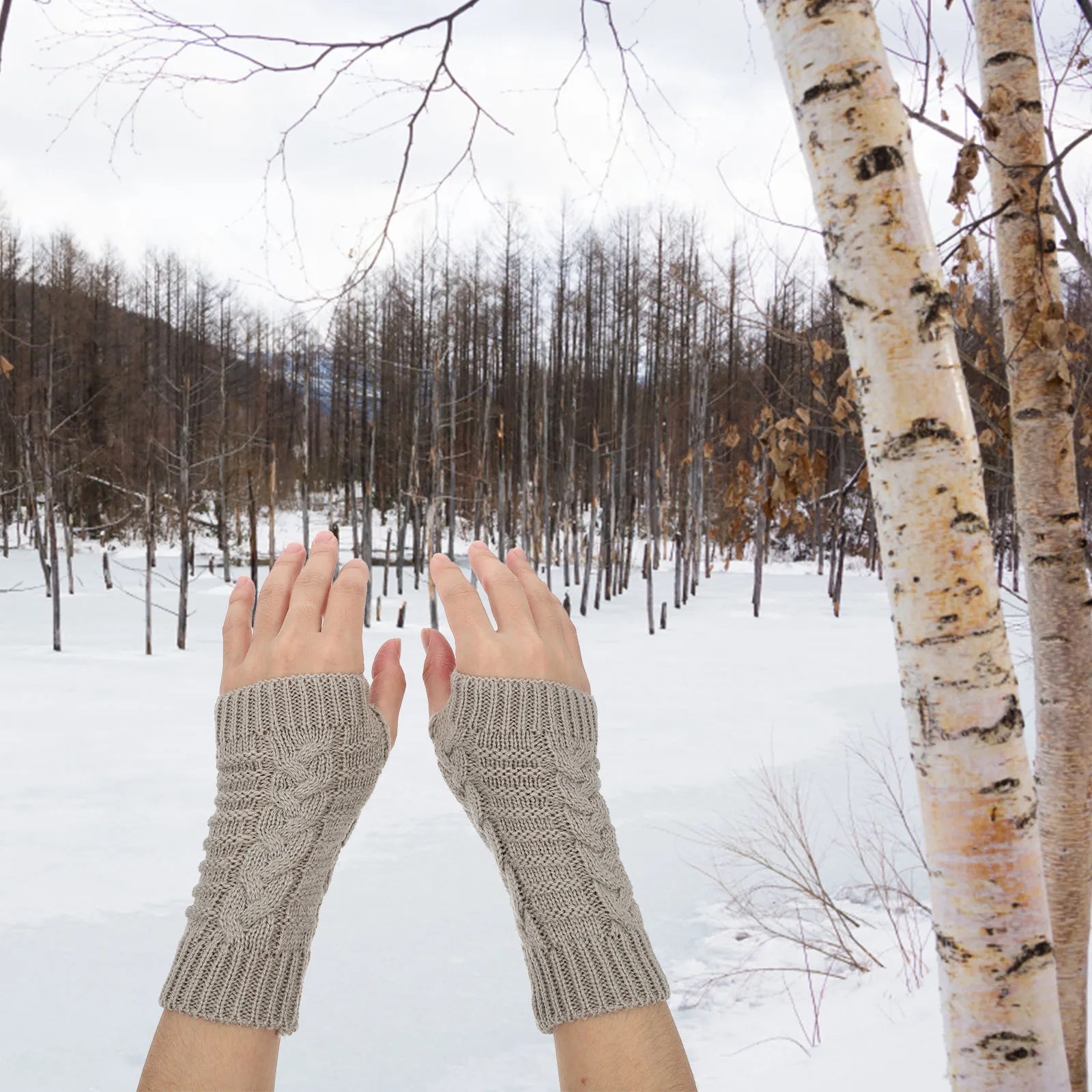 

2Pairs Stylish Thermal Half-Finger Gloves Women Warm Knitted Mitts for Winter Cold Weather Outdoor Anti-Freeze Use