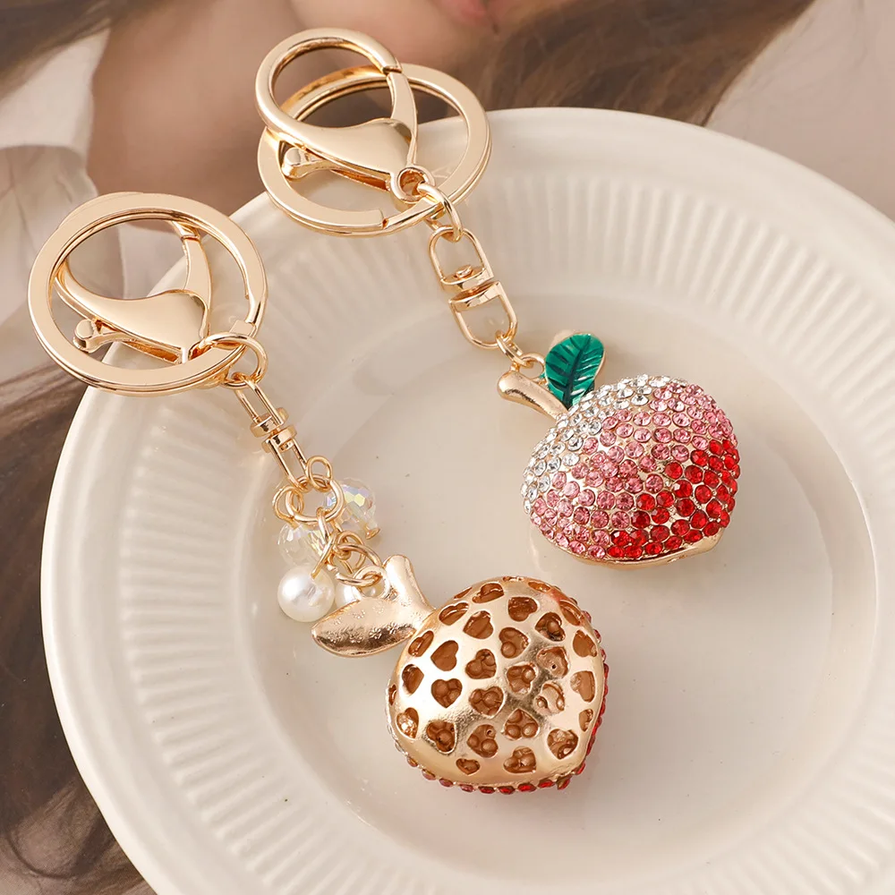 Metal Peach Keychain para mulheres, chaveiros, anel, bolsa de carro, pingente Charm, AirPods Acessórios