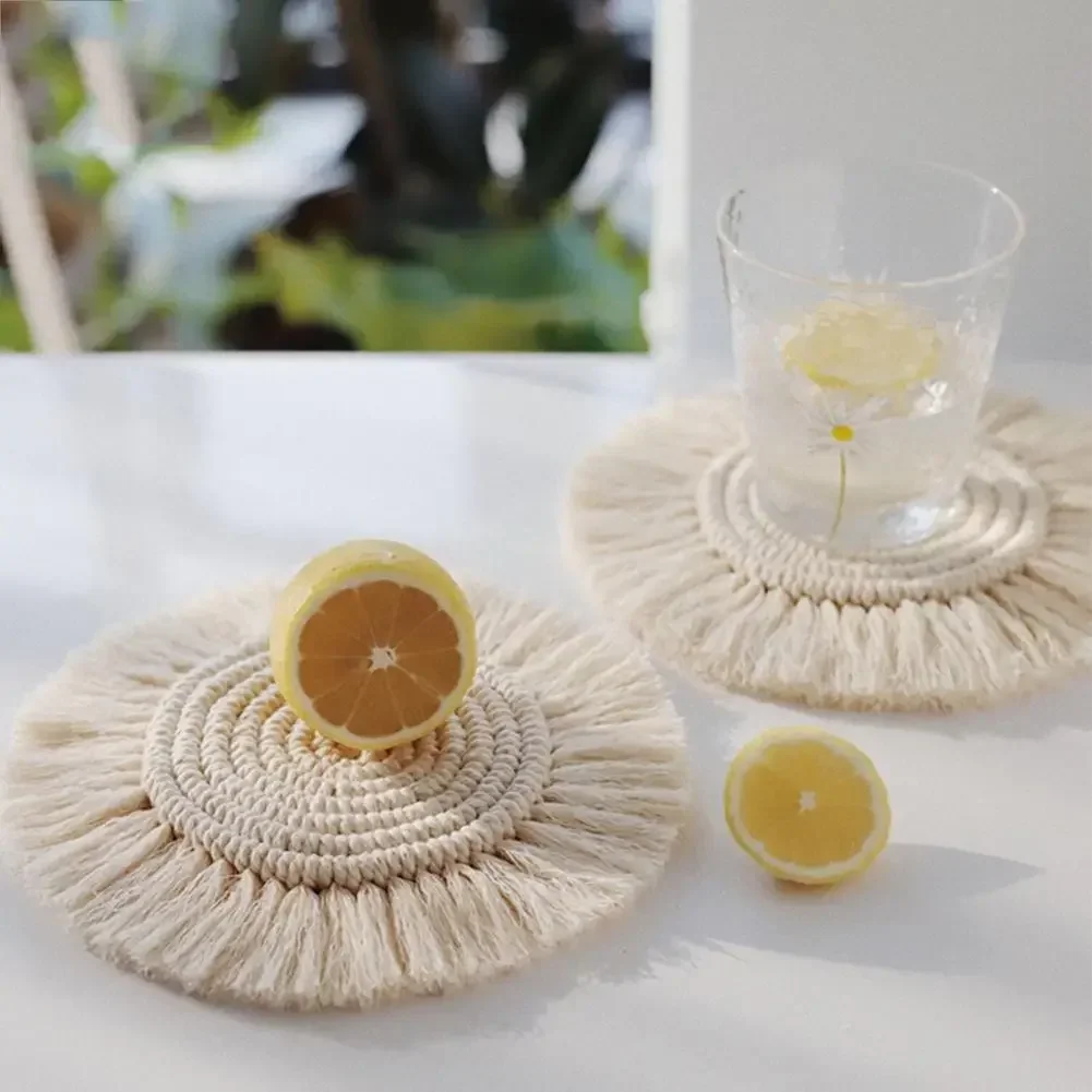 Handmade Macrame Mat: Een Praktische en Esthetische Oplossing voor Je Tafel