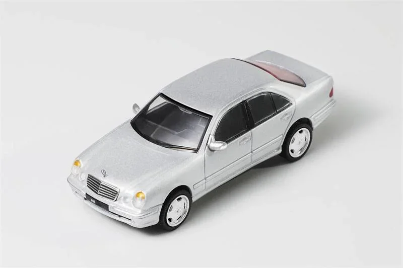 **Pre-Order** SHADOW 1:64 E55 (W210) LHD Diecast Model Car