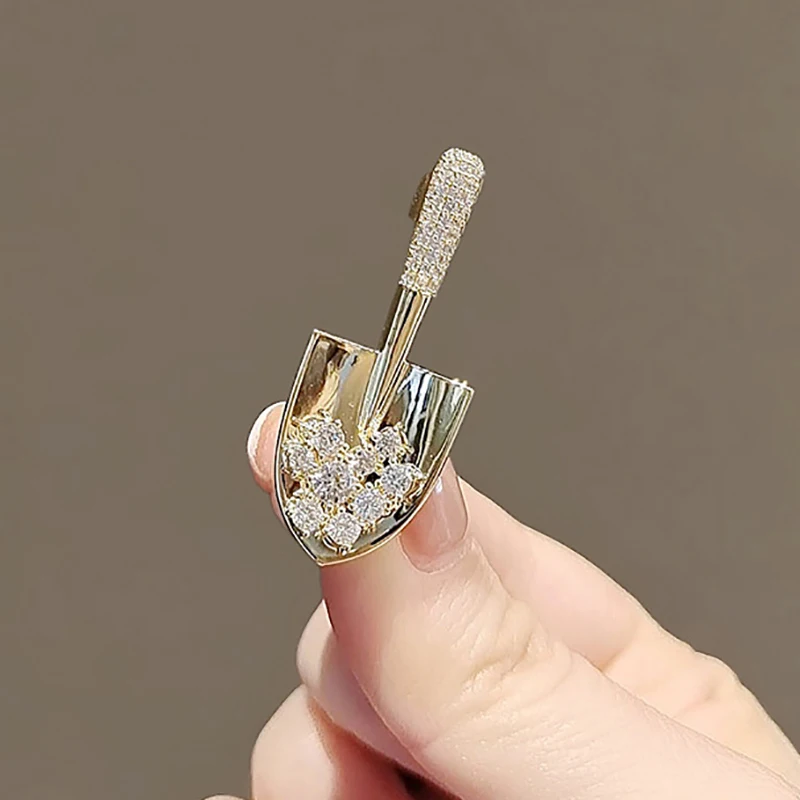 Pins Classic Small Size Creative Badges Corsage Party Wedding Buckle Women Girls Elegant Gold Color Crystal Shovel Brooches 2PCS