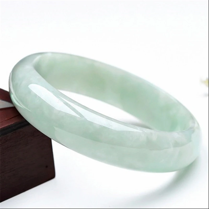 

Bracelet Women's Green Floating Flower Bracelet Versatile