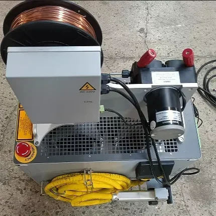 1500w Fiber  Weld Machine Small Size  Handheld  3-in-1 Air cooling Fiber  welding machine with big screen fire feed