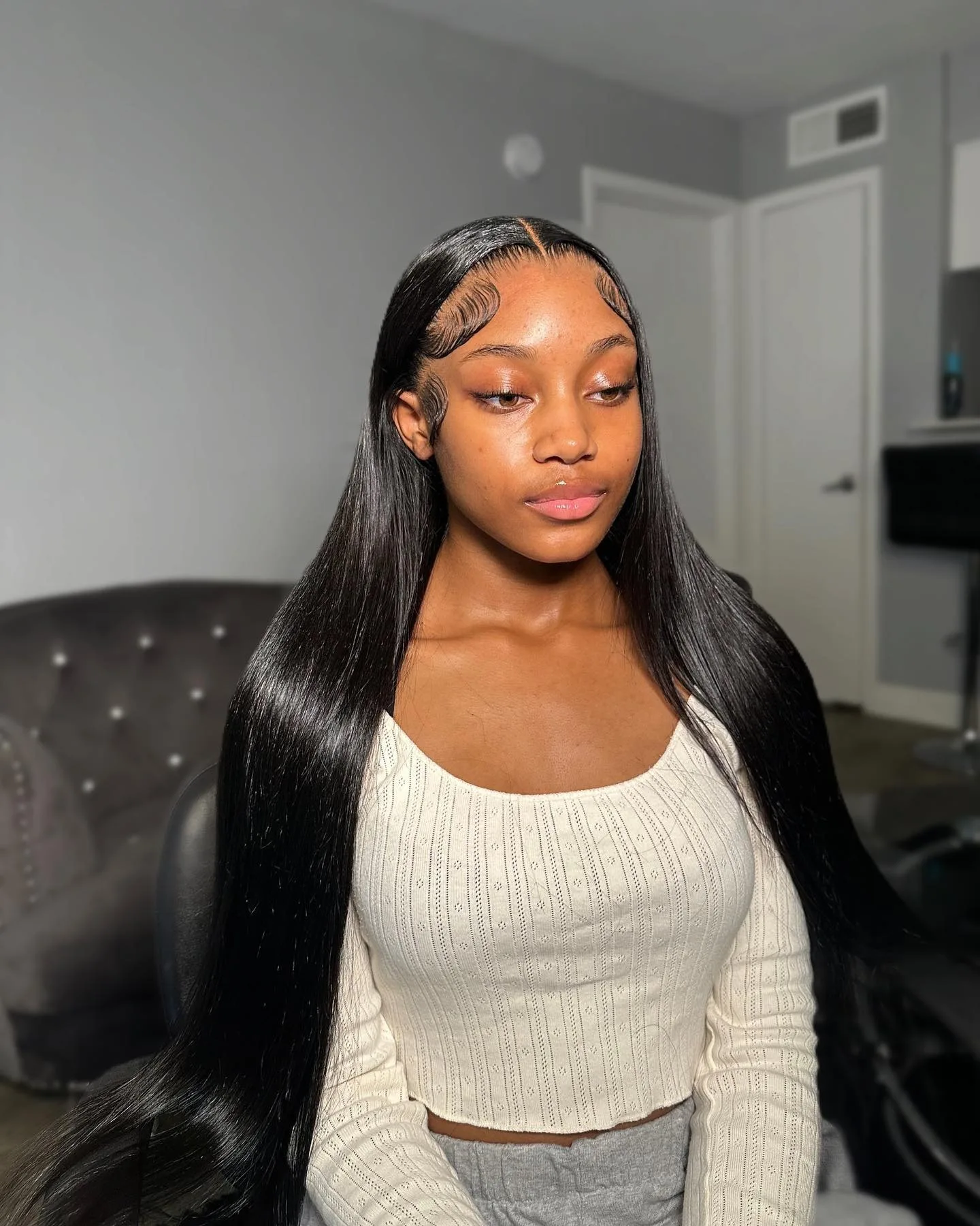 

Bone Straight HD Прозрачный 13x6 Парик из натуральных волос на кружеве Бразильский 36 42 дюйма Предварительно выщипанные 13x4 Парики из натуральных волос на кружеве для женщин