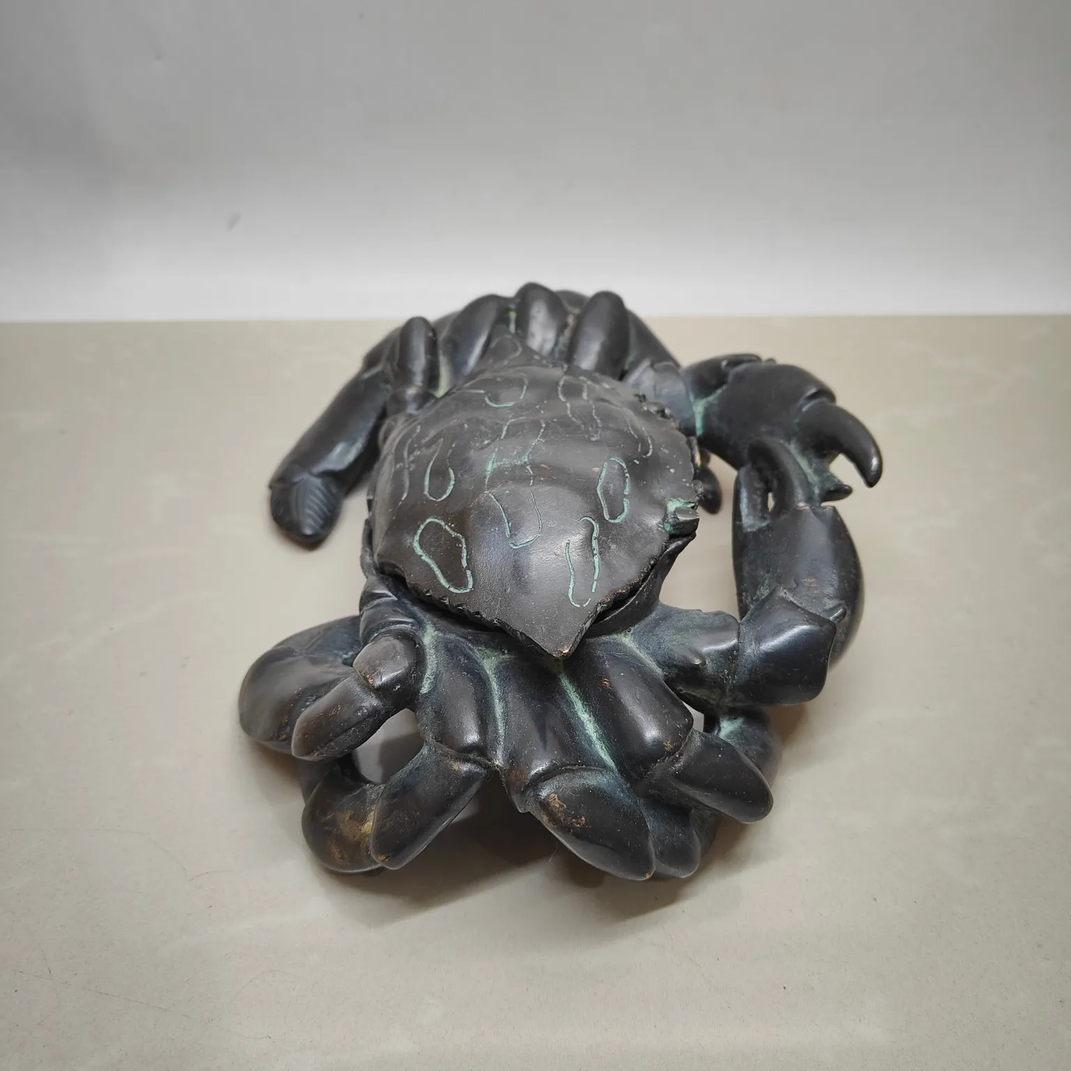 A large crab ashtray for attracting wealth from all directions,Free shipping