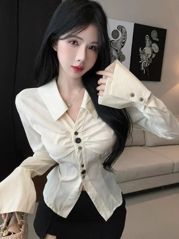 

Slimming Long Sleeve Neck Backless Bell Sleeve Shirt Women's Autumn Fashion Casual Knitted Waist Cinched Top for Teens