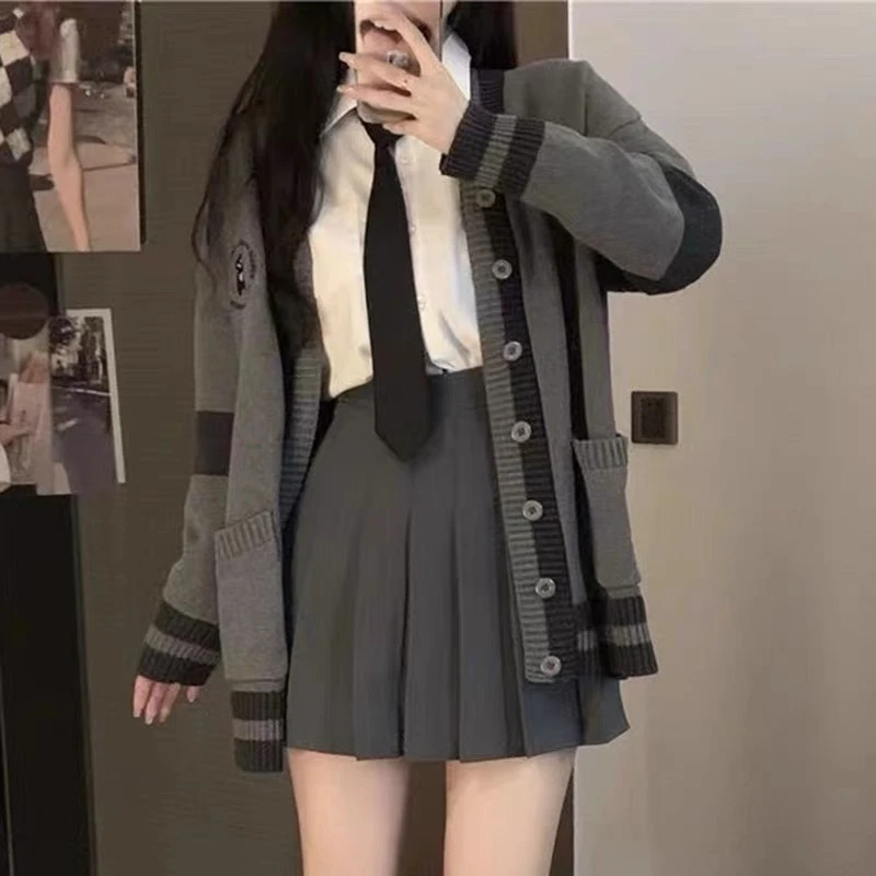 Korean American Academy Style Grey Sweater Cardigan Women's Cotton V-Neck Button Pocket Oversize Knitted Sweater JK School Girl