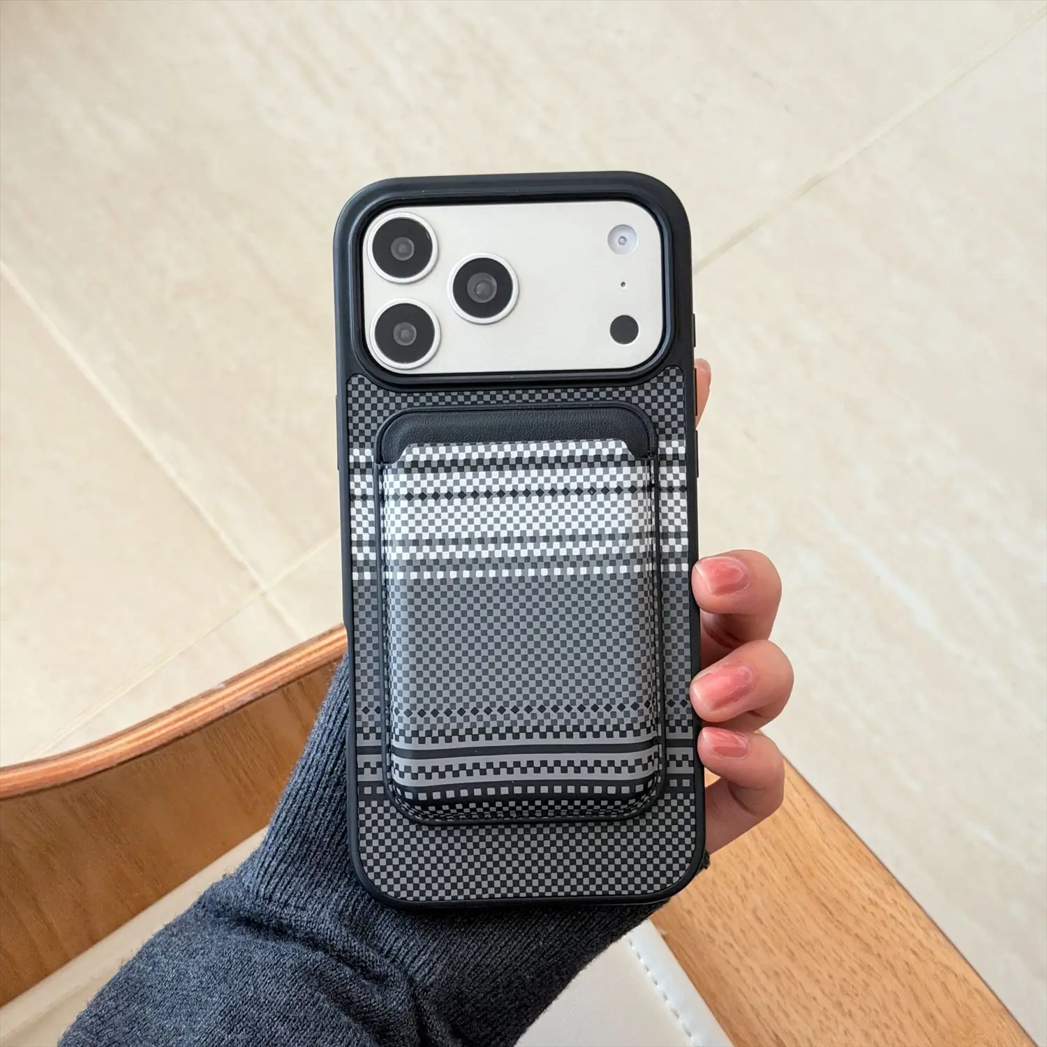 Magnetic Cards Bumper Case For iPhone 17 Pro Max 12 13 14 15 16 Pro Max Plus 17Air Phone Cover Cards Bag 2 in 1 Phone Case