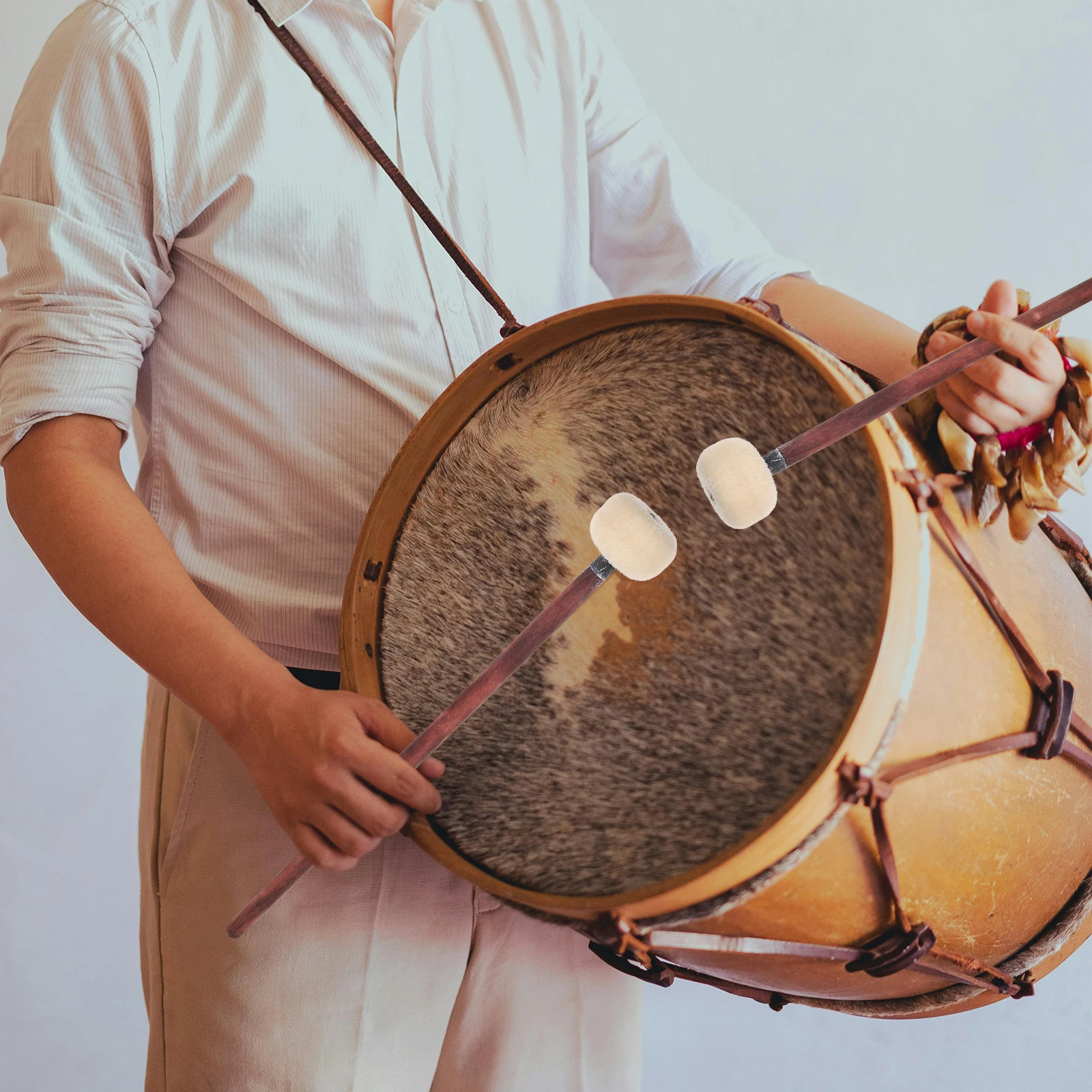 

2pcs Wooden Beginner Drumsticks Bass Sticks Drum Stick Drum Mallets Large Felt Head Percussion Parts Bass Drumsticks Maple