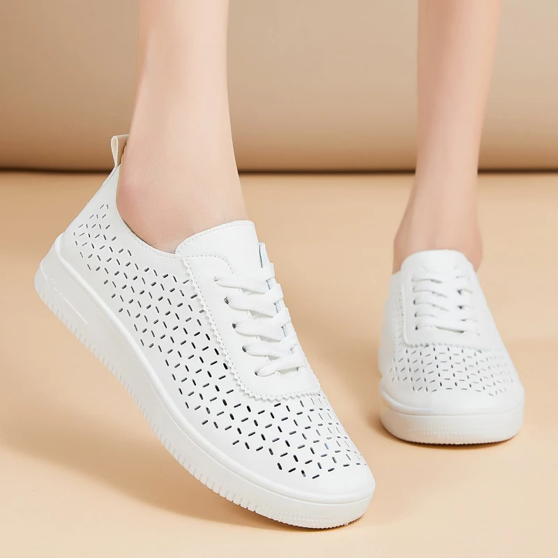 New Casual Women's Sneakers On Sale Designer Shoes 2026 Summer Women's White Sneakers Breathable Soft Flat Shoes For Ladies view 4