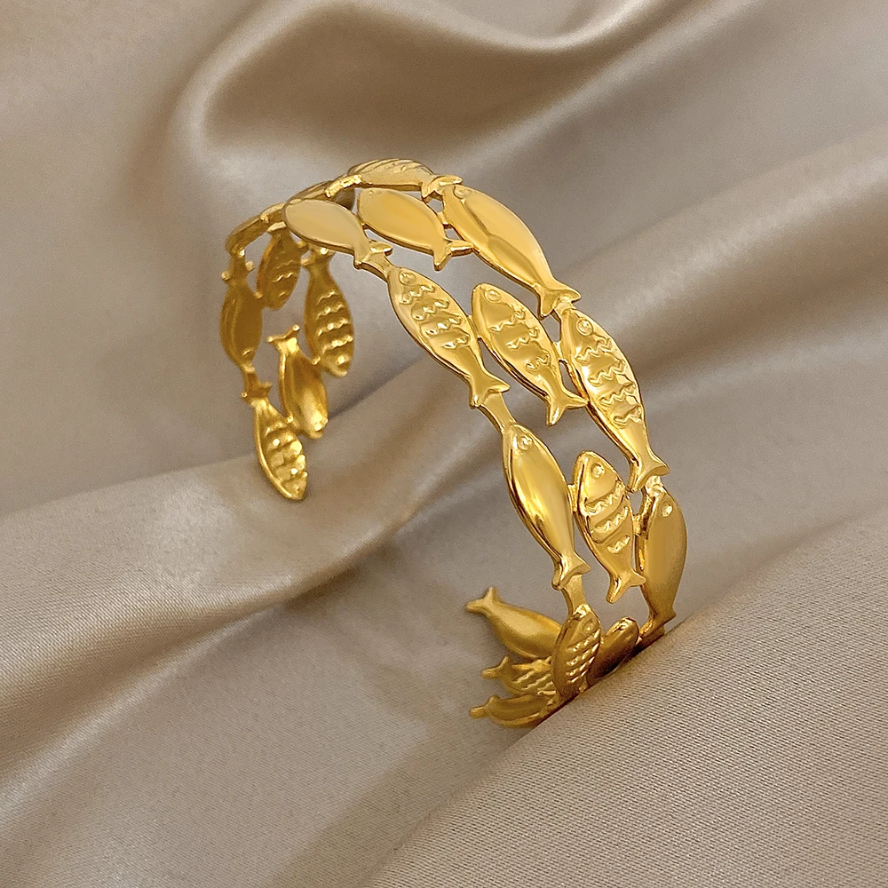 

Freetry Creative Small Fish Stainless Steel Cuff Bracelet Women Smooth Gold Color Open Bangle Wide Bracelet Waterproof Jewelry