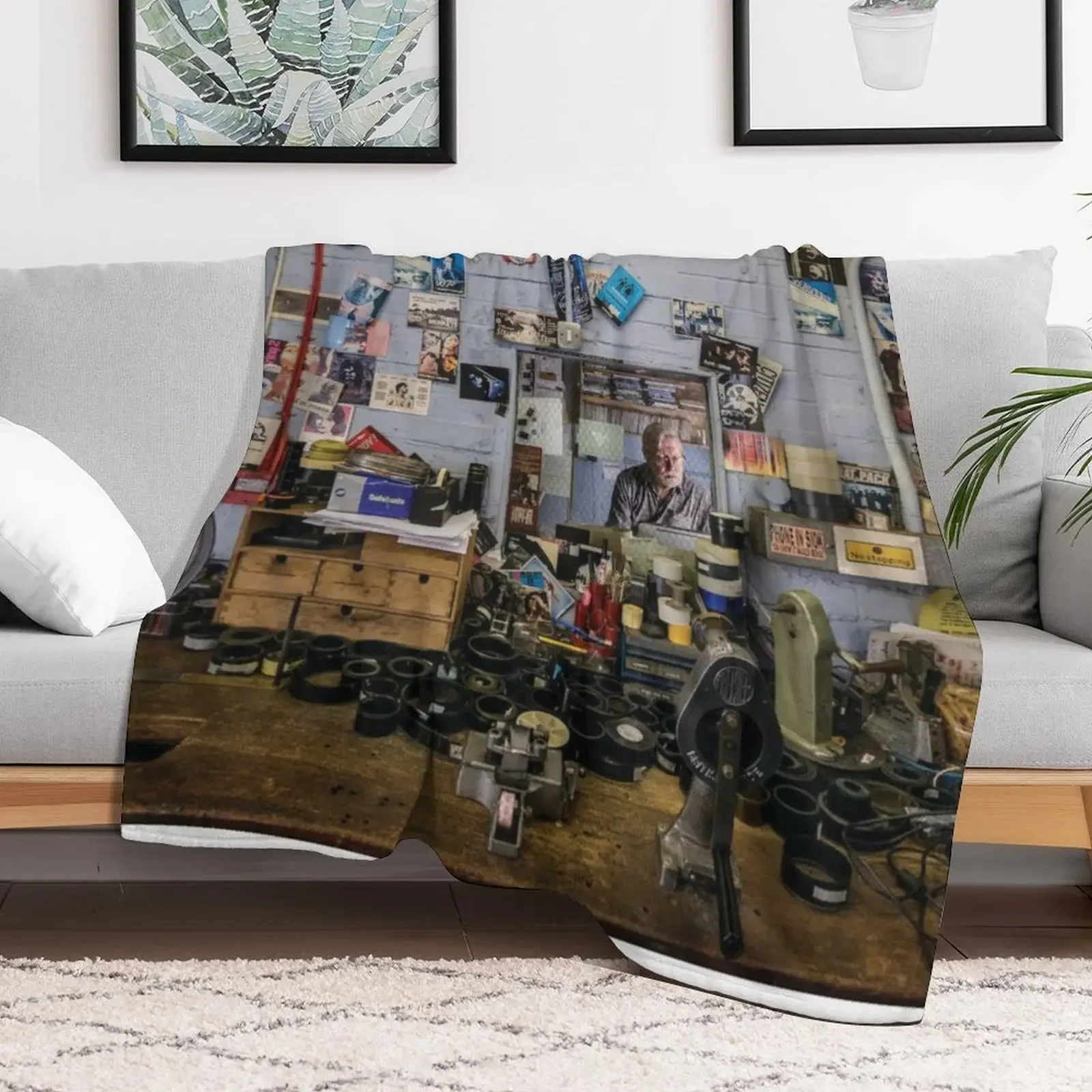 New Rio Cinema projection booth Throw Blanket Year Round Soft Comfortable Blanket for Home