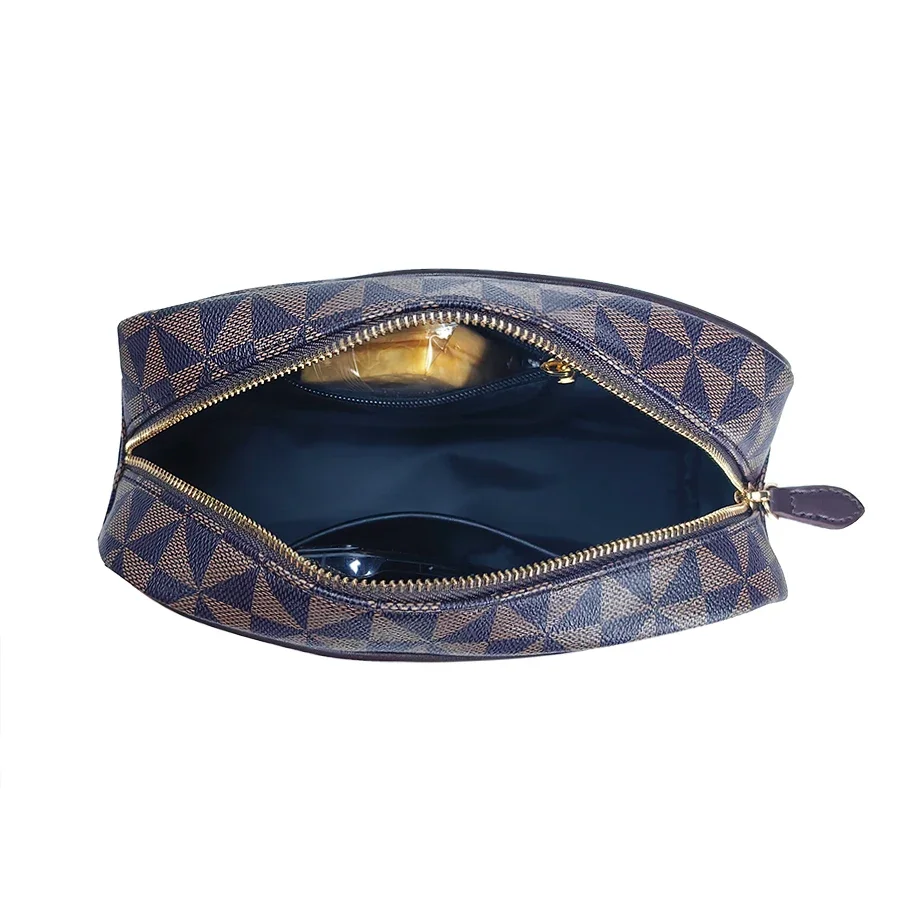 Large-Capacity Makeup Bag Black Pu Leather Cosmetic Bag Men/Women Toiletries Organizer Portable Travel Handbags Wash Bags