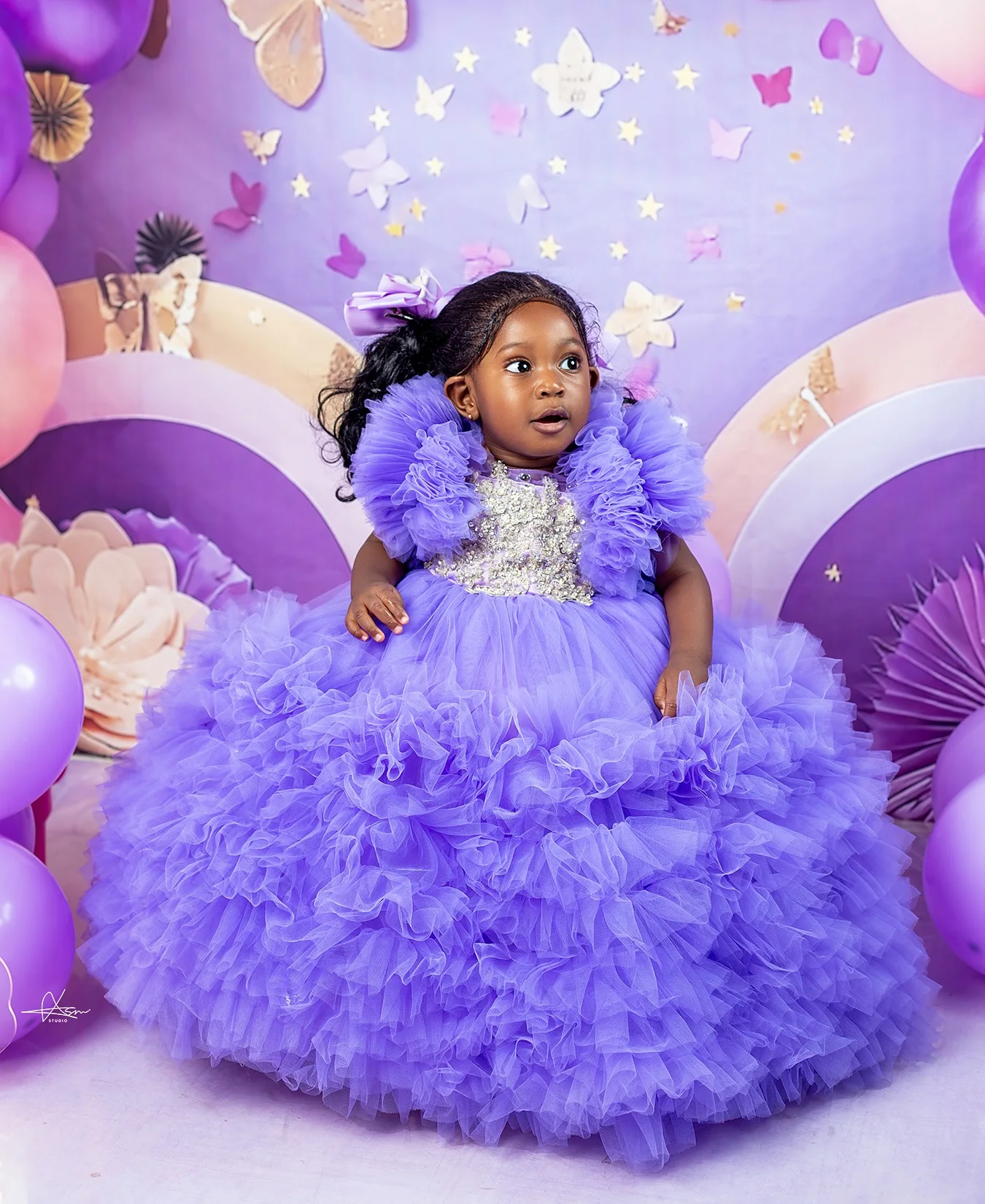 ลาเวนเดอร์สาวชุดวันเกิดที่กําหนดเอง Ruffles Appliqued ชุดเดรสดอกไม้สําหรับงานแต่งงาน Baby Queen Ball Gowns