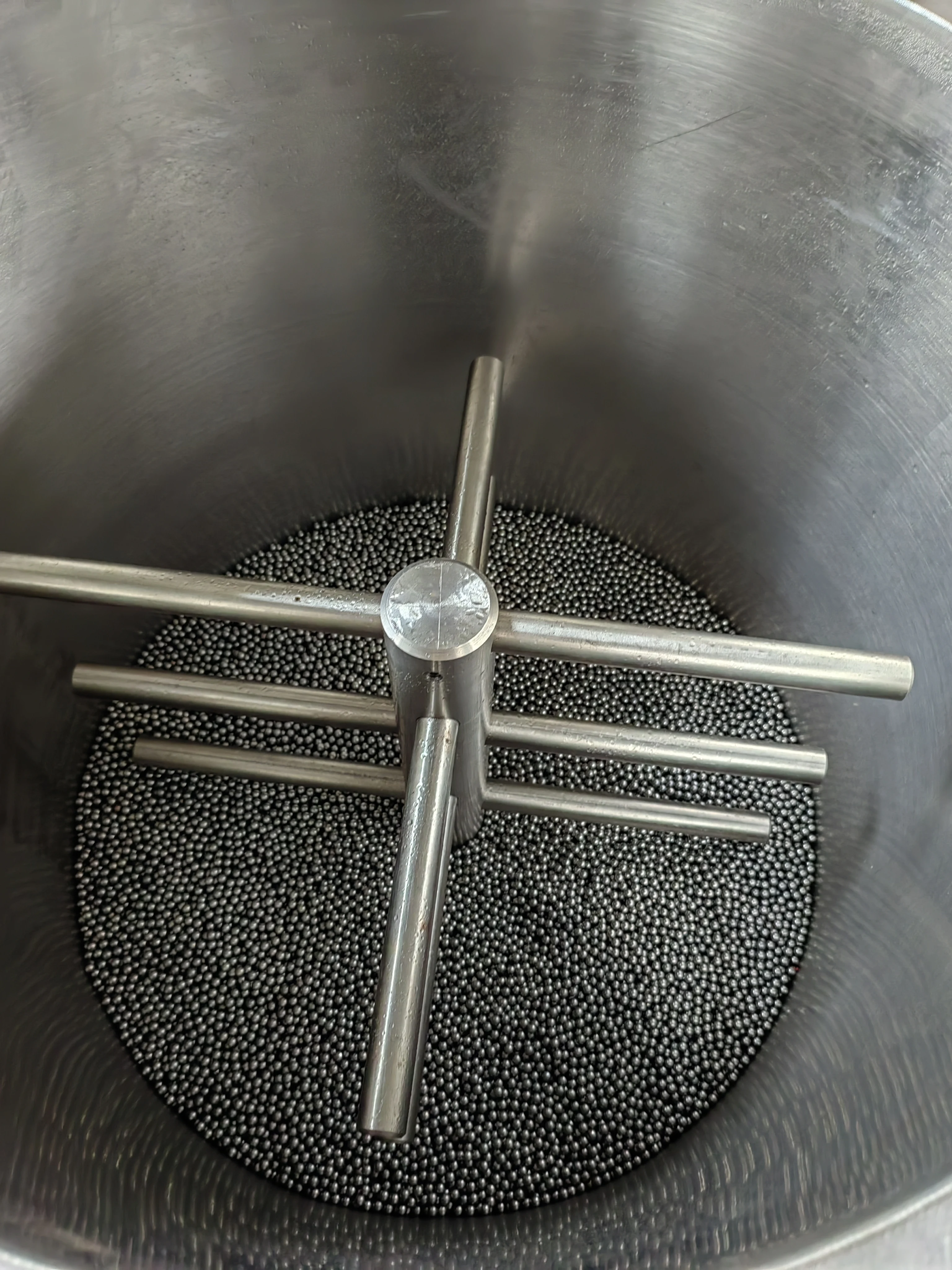 ماكينة طحن كرات الشوكولاتة الصغيرة الأوتوماتيكية سعة 50 لتر، مطحنة الشوكولاتة الرطبة لصنع انتشار الشوكولاتة #3