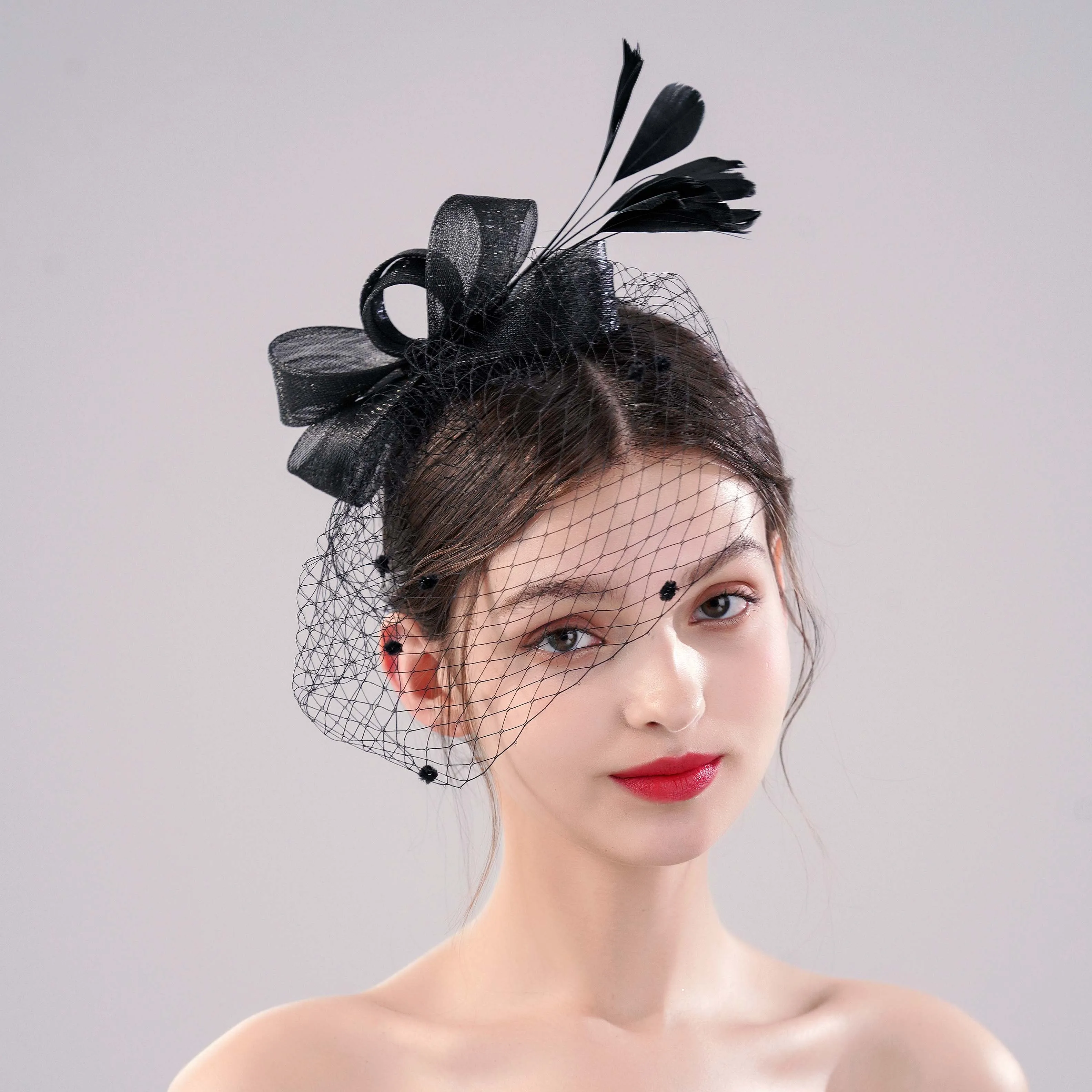 Noble And Elegant Ladies' Black-color Mysterious Quality Feather Fascinator Headband Wearing At The Wedding