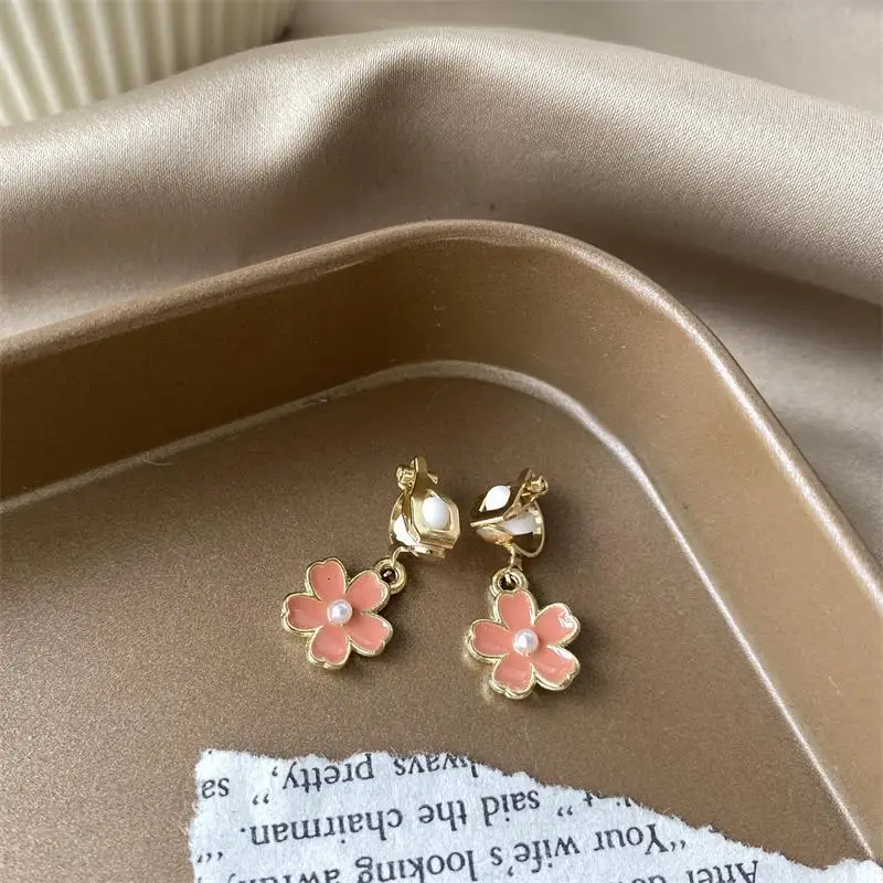 Ear Clip No Ear Piercing Senior Earrings Personality Everything Matching Earrings Korean Version Temperament Ear Clip Female