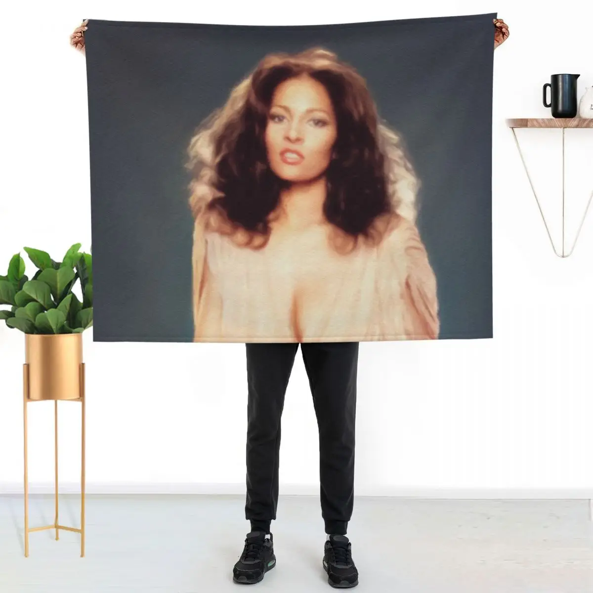 

Pam Grier, Movie Legend Throw Blanket Stylish Couch Blanket for Home Living Room